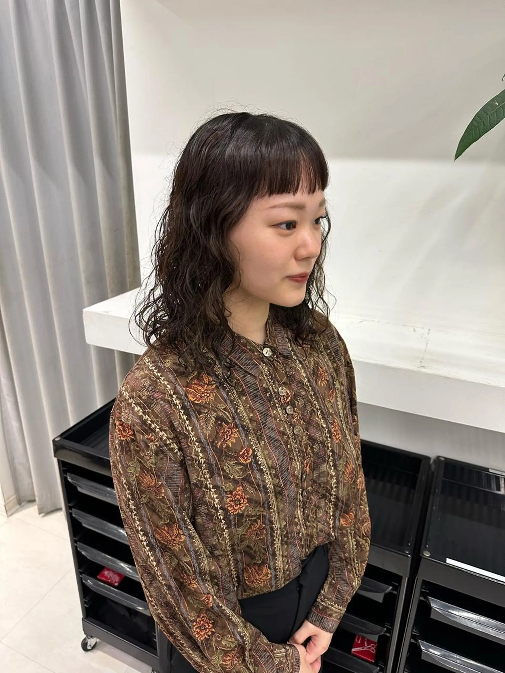ミディアム カラー パーマ キッズ カット パーマ トリートメント オトナヘア🌸 harukaのヘアスタイル