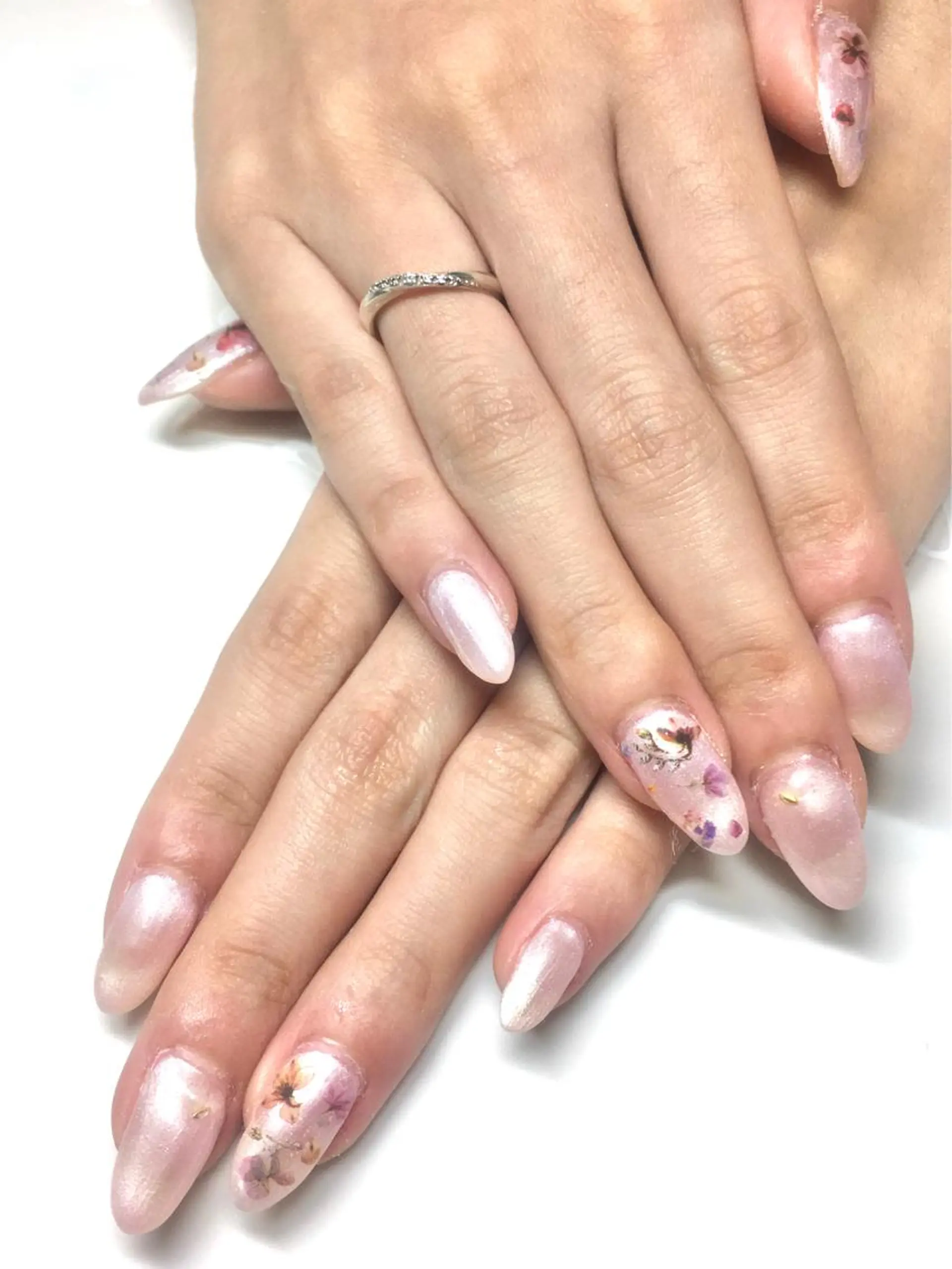 ネイル 新宿ネイルサロン ジェミディローサのネイルデザイン