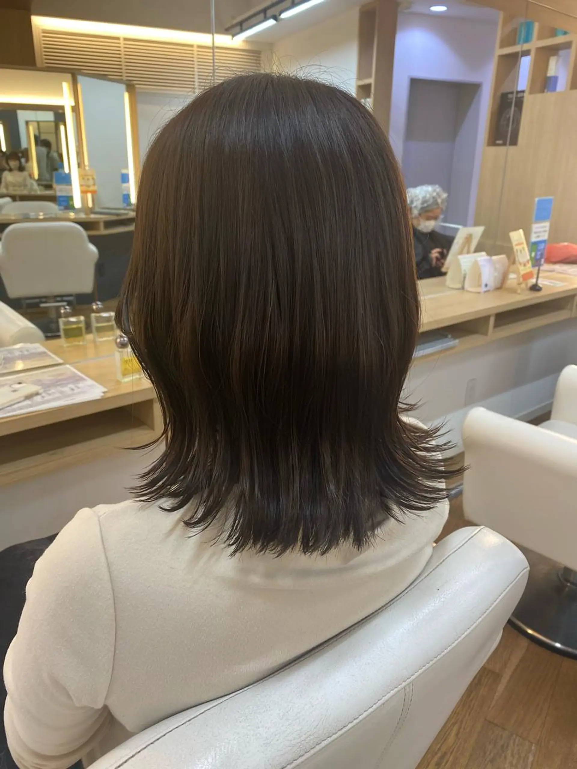 ミディアム カラー ヘアアレンジ 外ハネヘア 韓国ヘア sasugaのヘアスタイル