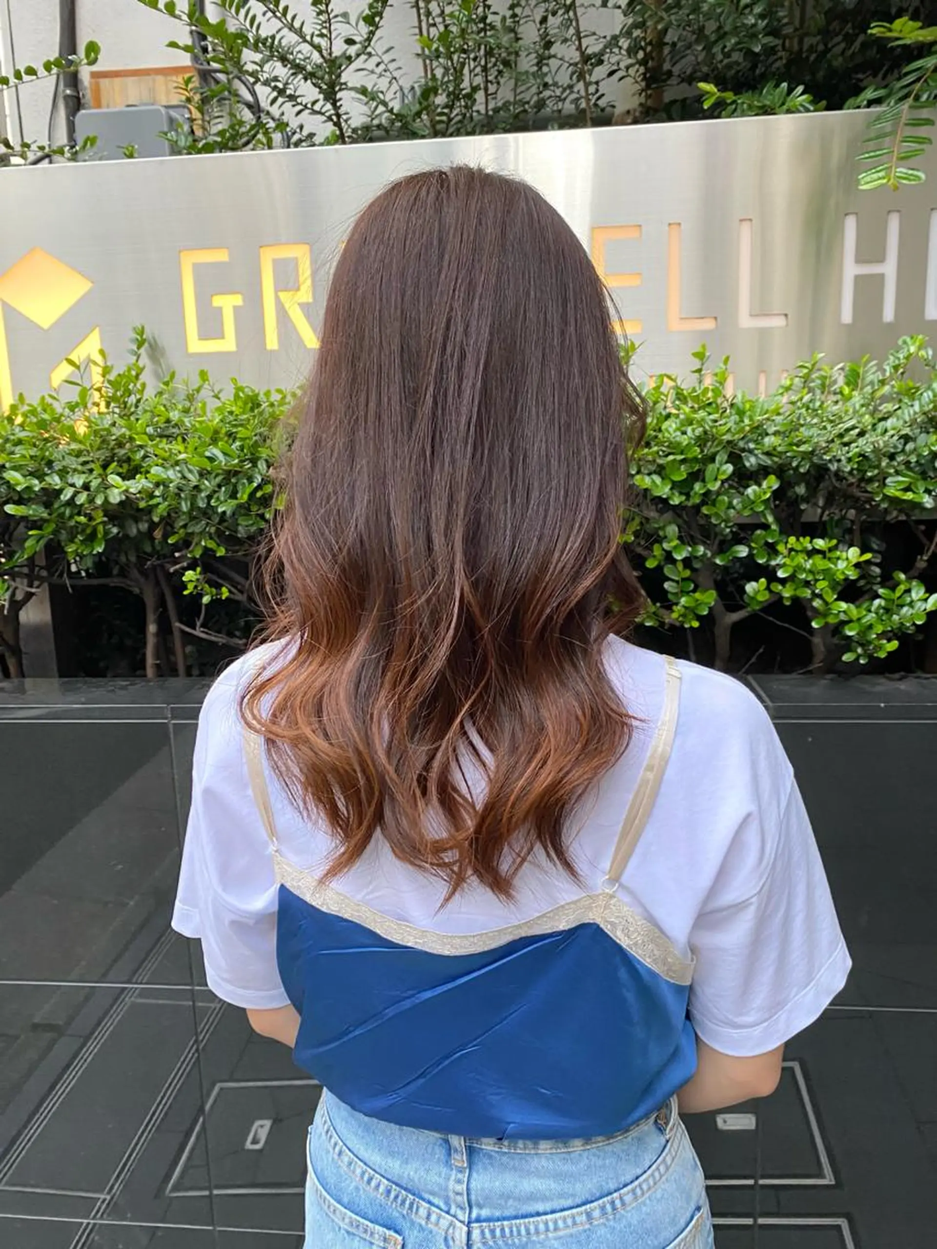 セミロング カラー グラデーションカラー ボブ/縮毛矯正/ レイヤー/塚田のヘアスタイル