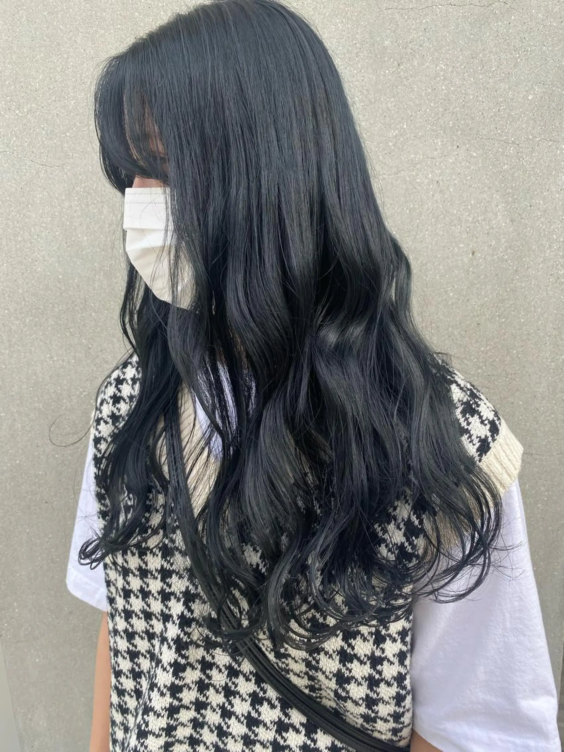 カラー ネイビーカラー ヘアカラー AYANE 韓国ヘア /レイヤーカットのヘアスタイル