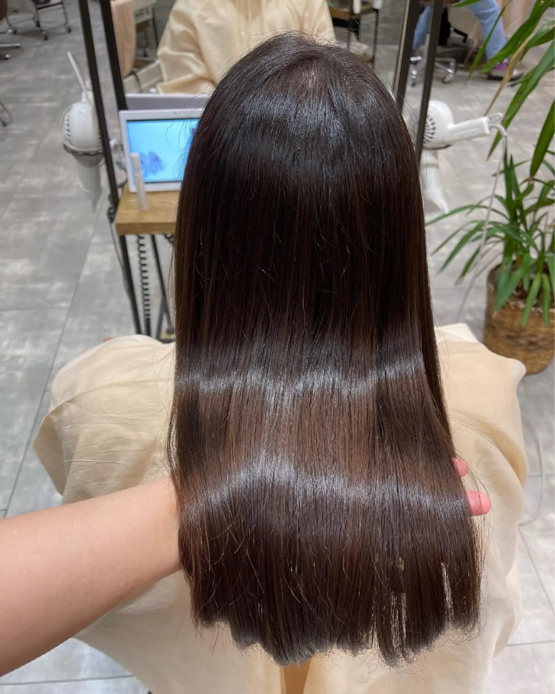 セミロング トリートメント LaBless梅田 🎀坂本リオのヘアスタイル