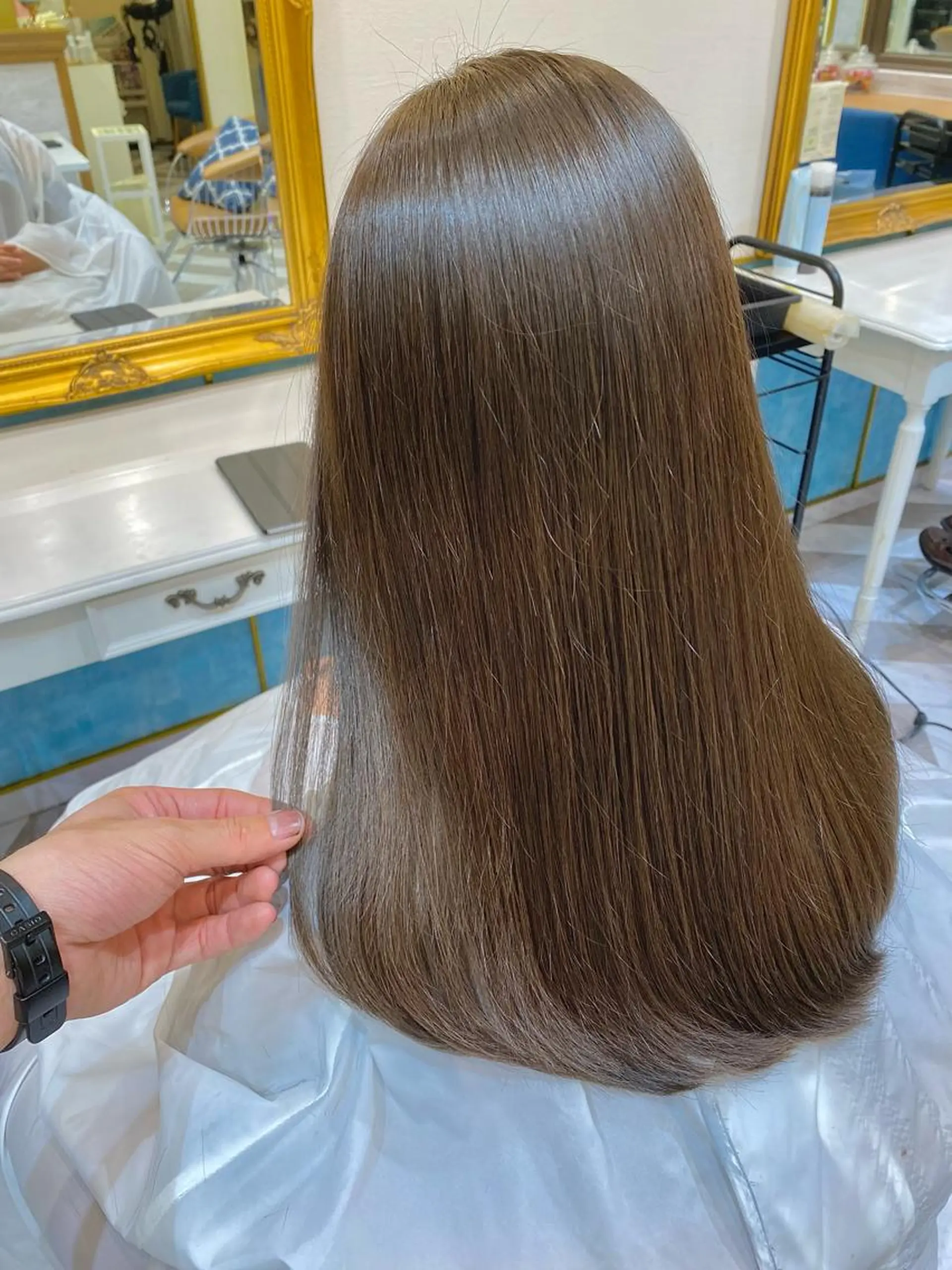 セミロング カラー ヘアカラー トリートメント 顔周り/ブリーチなし /縮毛矯正🫧伊勢のヘアスタイル