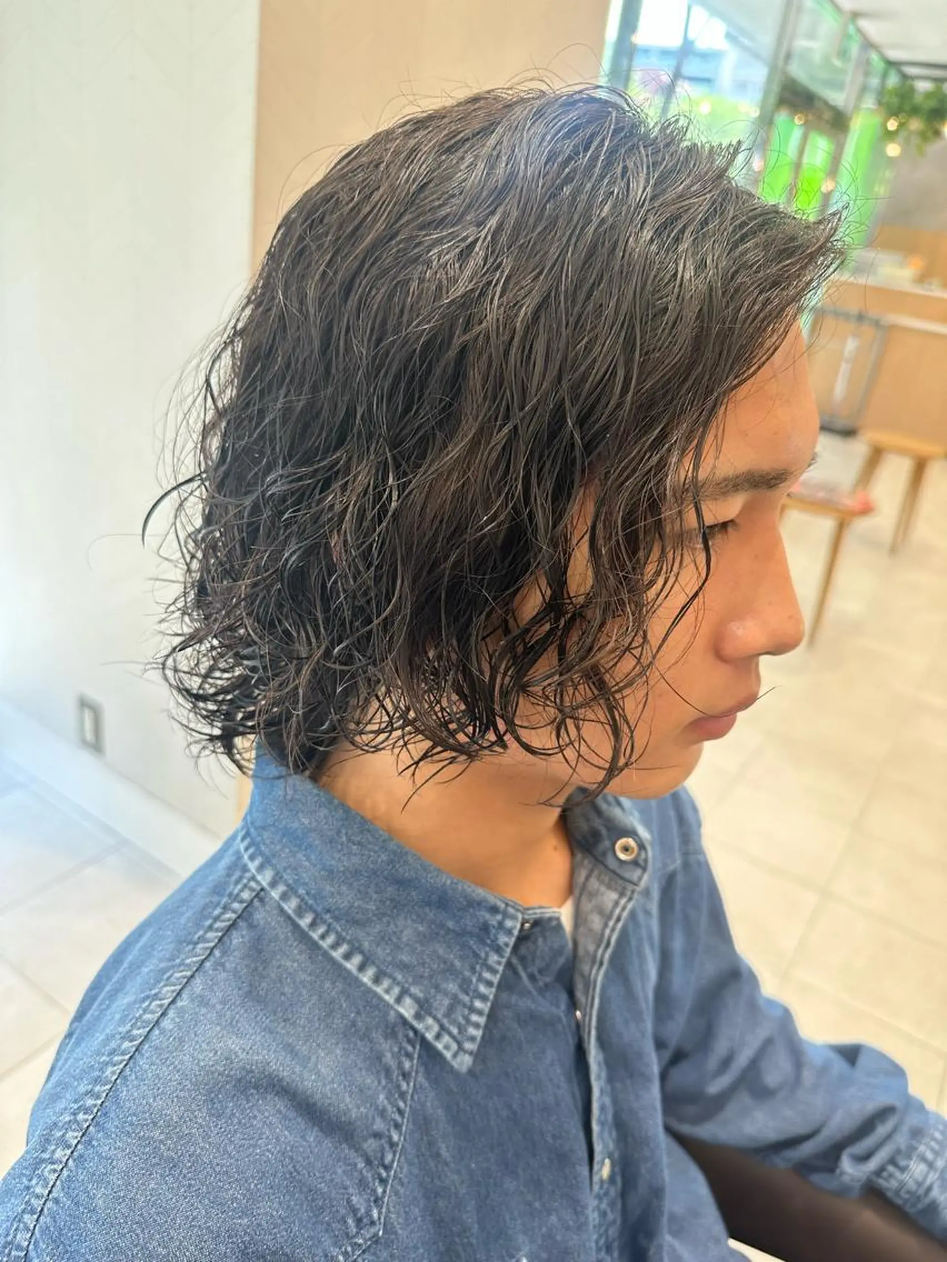 ロング パーマ メンズ フェードカット メンズパーマ 刈り上げ 波巻きパーマ 似合わせカット 💈メンズ特化 美容師サキ💈のヘアスタイル