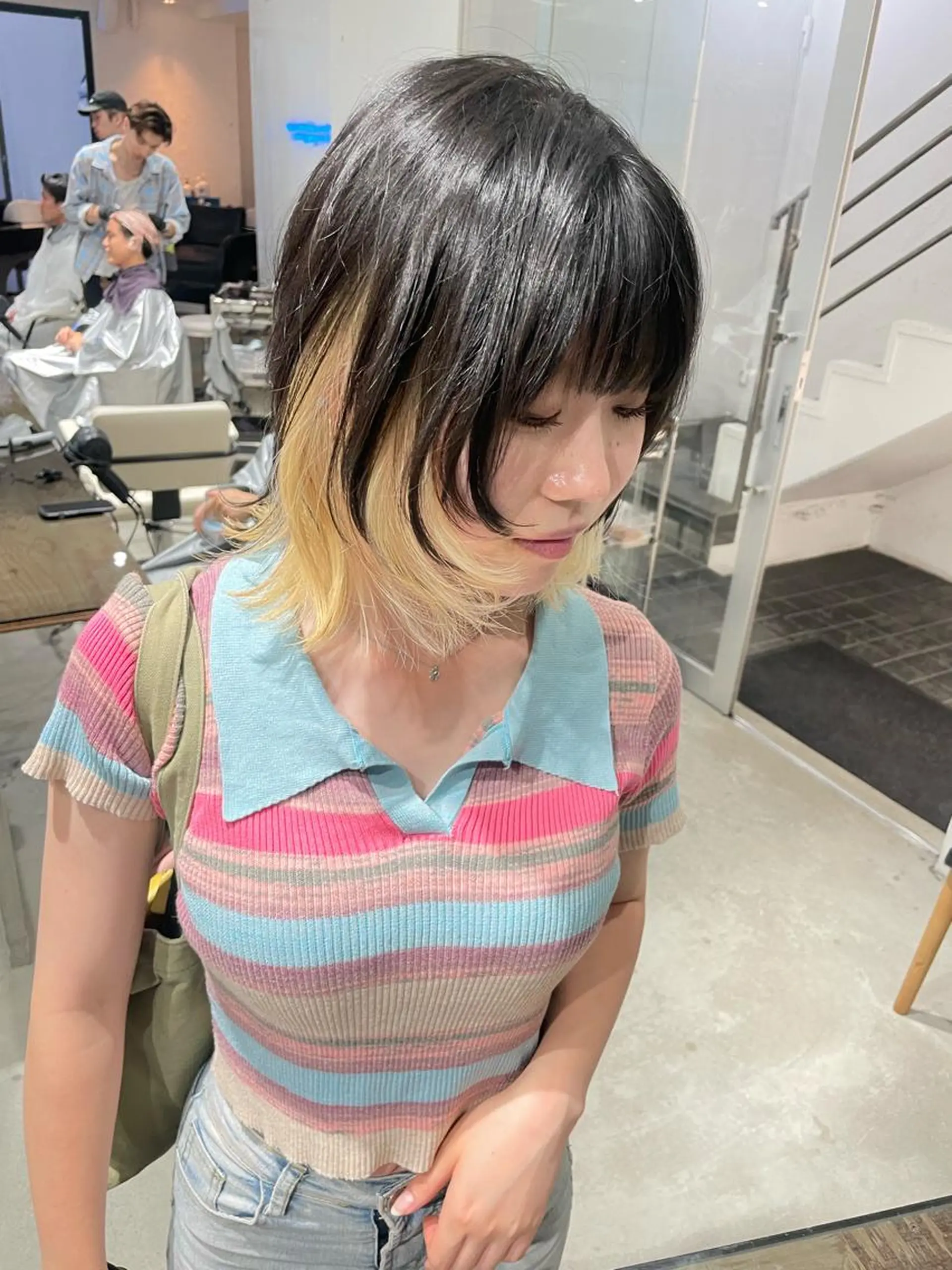 ミディアム カラー ミディアムパーマ バレイヤージュ ブリーチ ケアブリーチ デザインカラー カット ヘアカラー トリートメント スパイラルパーマ 🌐hina⭐️のヘアスタイル