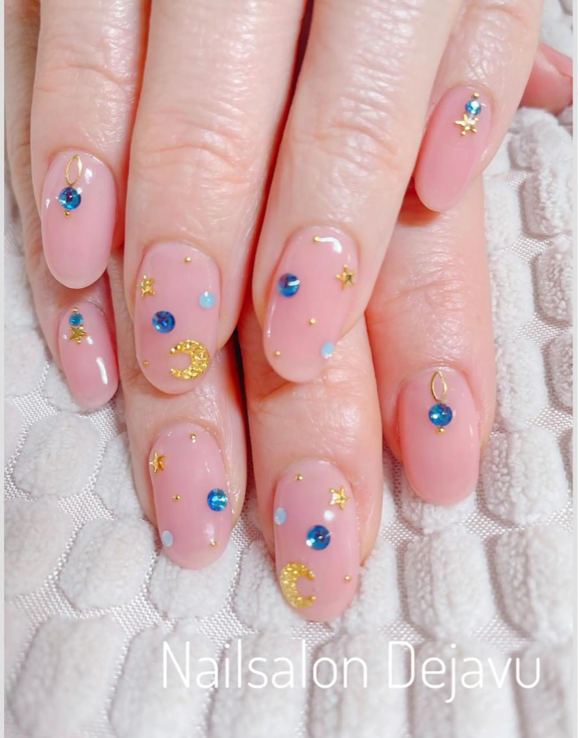 ネイル アートネイル Dejavu所属・Nail salon Dejavu 🌿のネイルデザイン