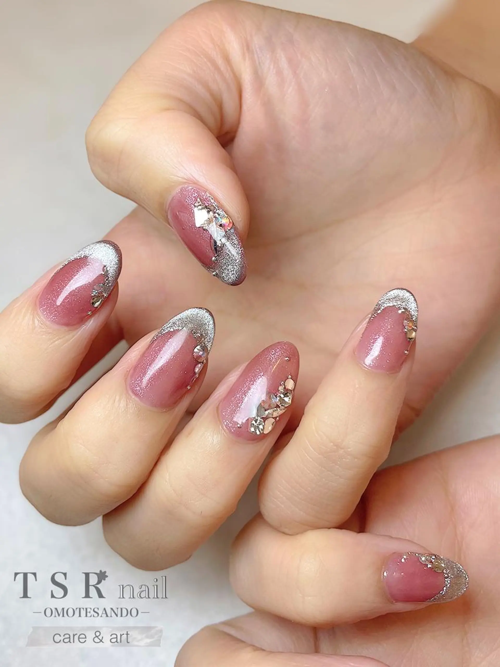 ネイル フレンチネイル ジェルネイル マグネットネイル マグネットフレンチ パラジェル ハンドネイル ハンドケア 爪咲 りり花のネイルデザイン