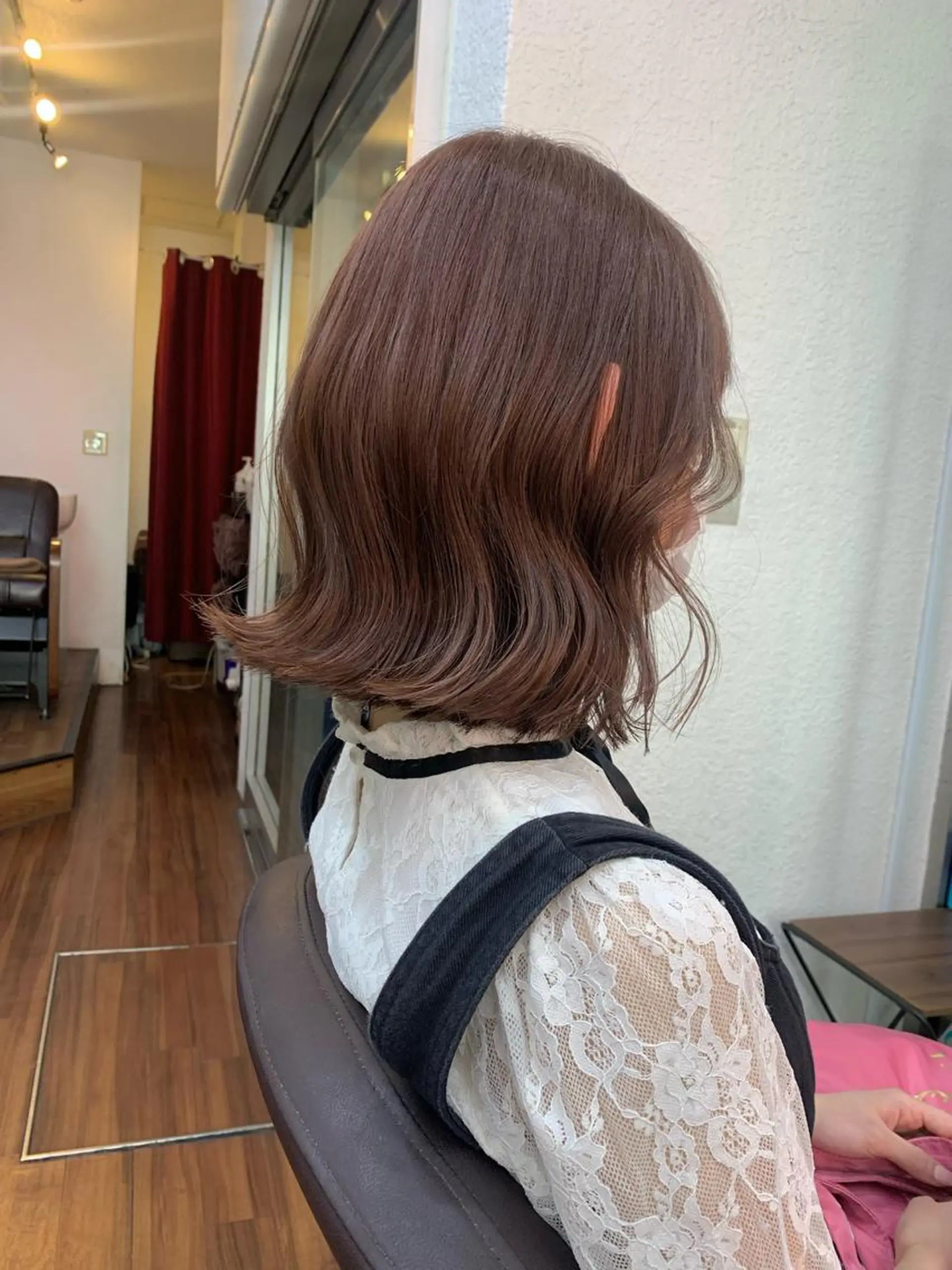 ショート カラー ブラウンカラー ピンクカラー ピンクブラウン 柔らかブラウン/顔周 りレイヤー♡ユウシのヘアスタイル