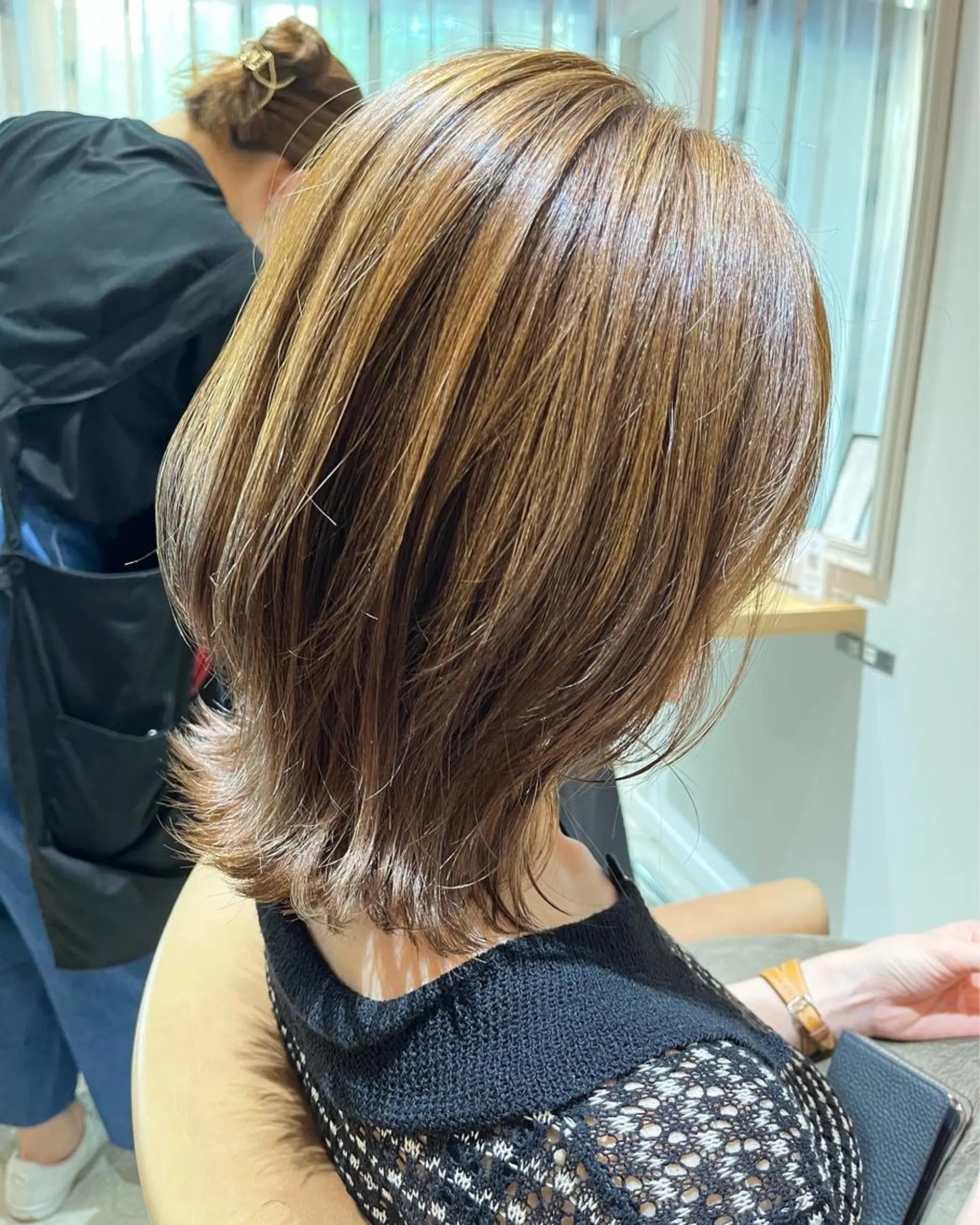 ミディアム 渡辺 リリのヘアスタイル