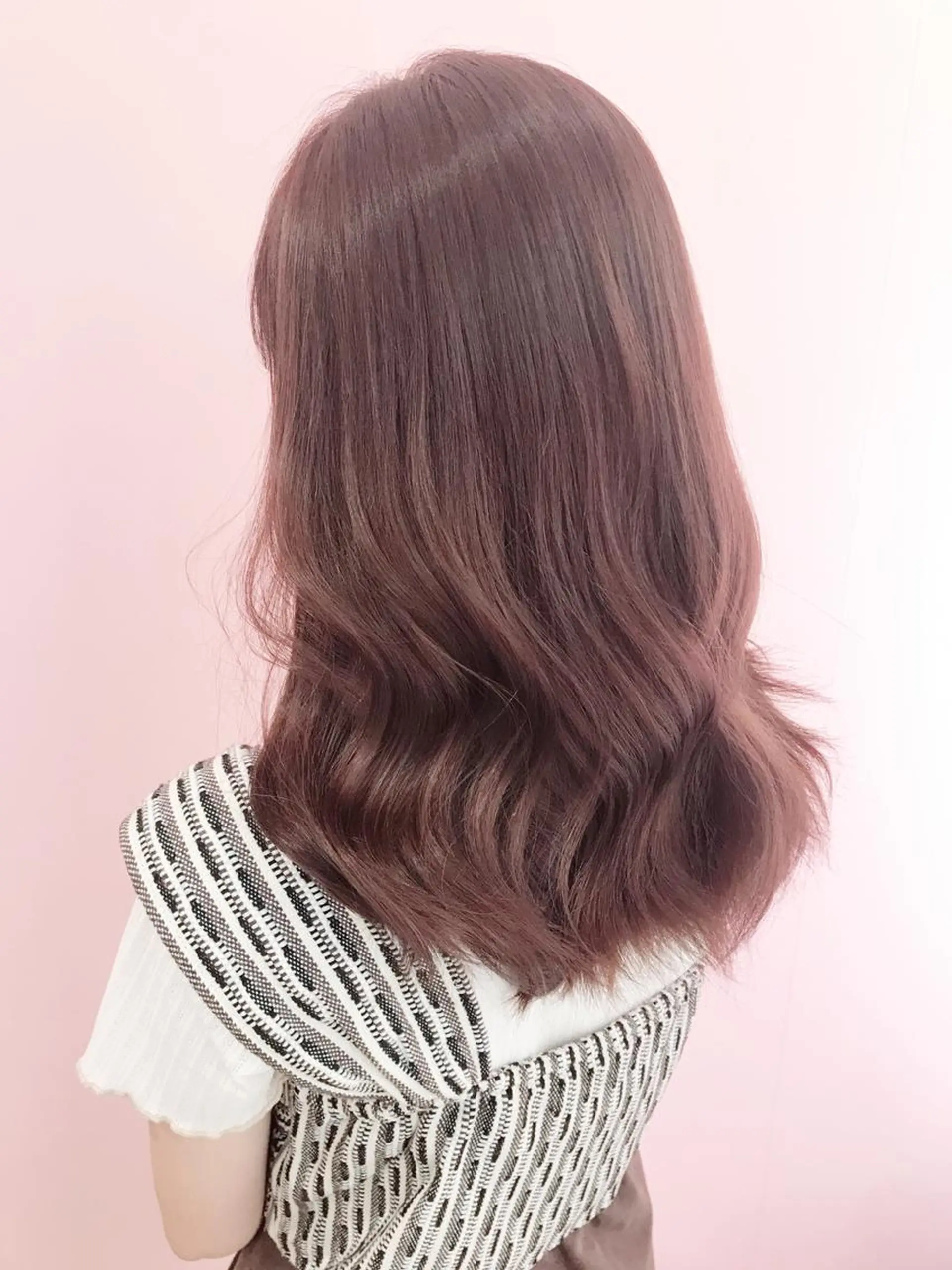 ミディアム 💎馴染むエクステ× 縮毛矯正TOMO💎のヘアスタイル