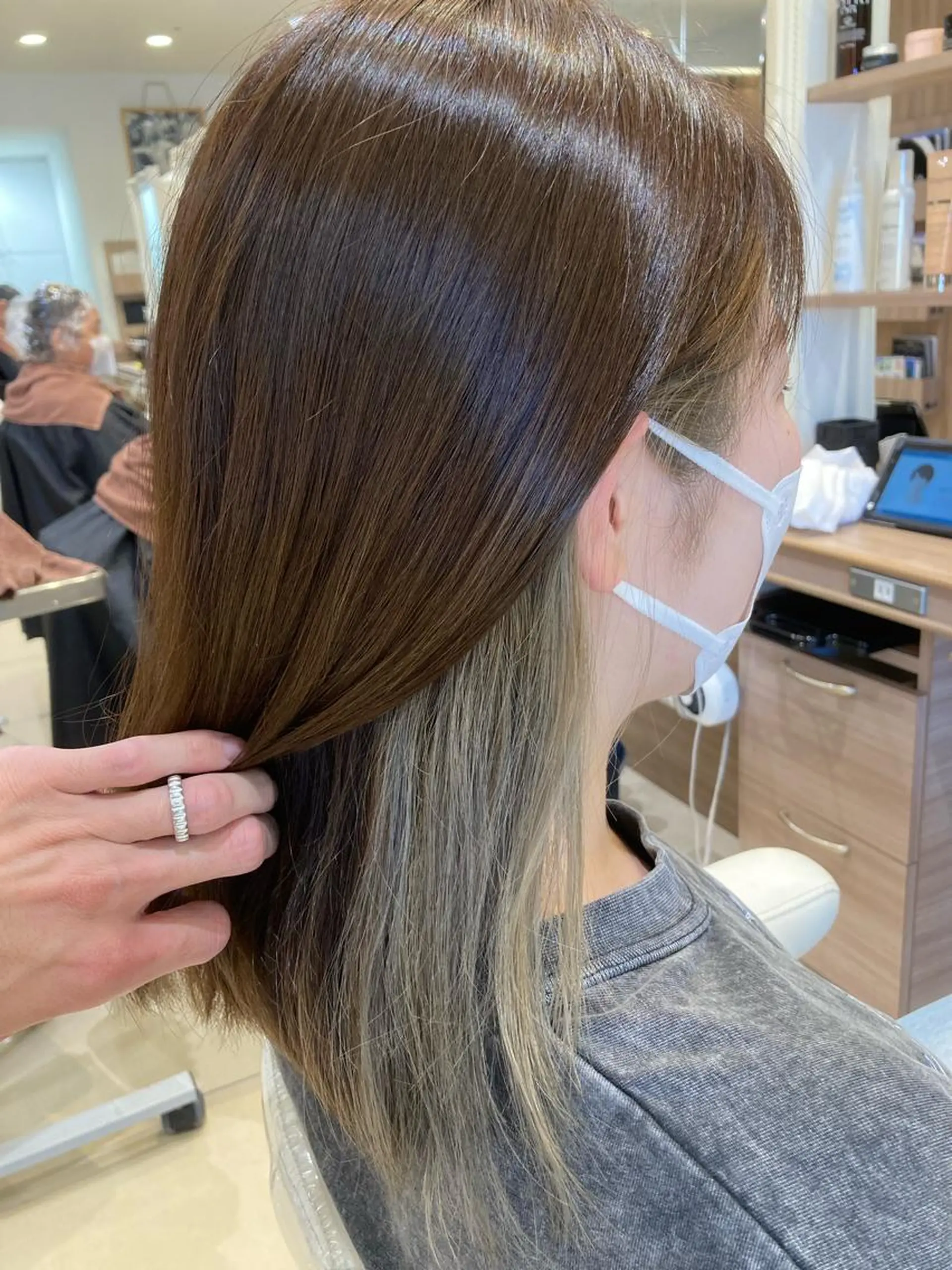 セミロング ヘアカラー トリートメント 🔸縮毛矯正🔸 カソリ　ナユタのヘアスタイル