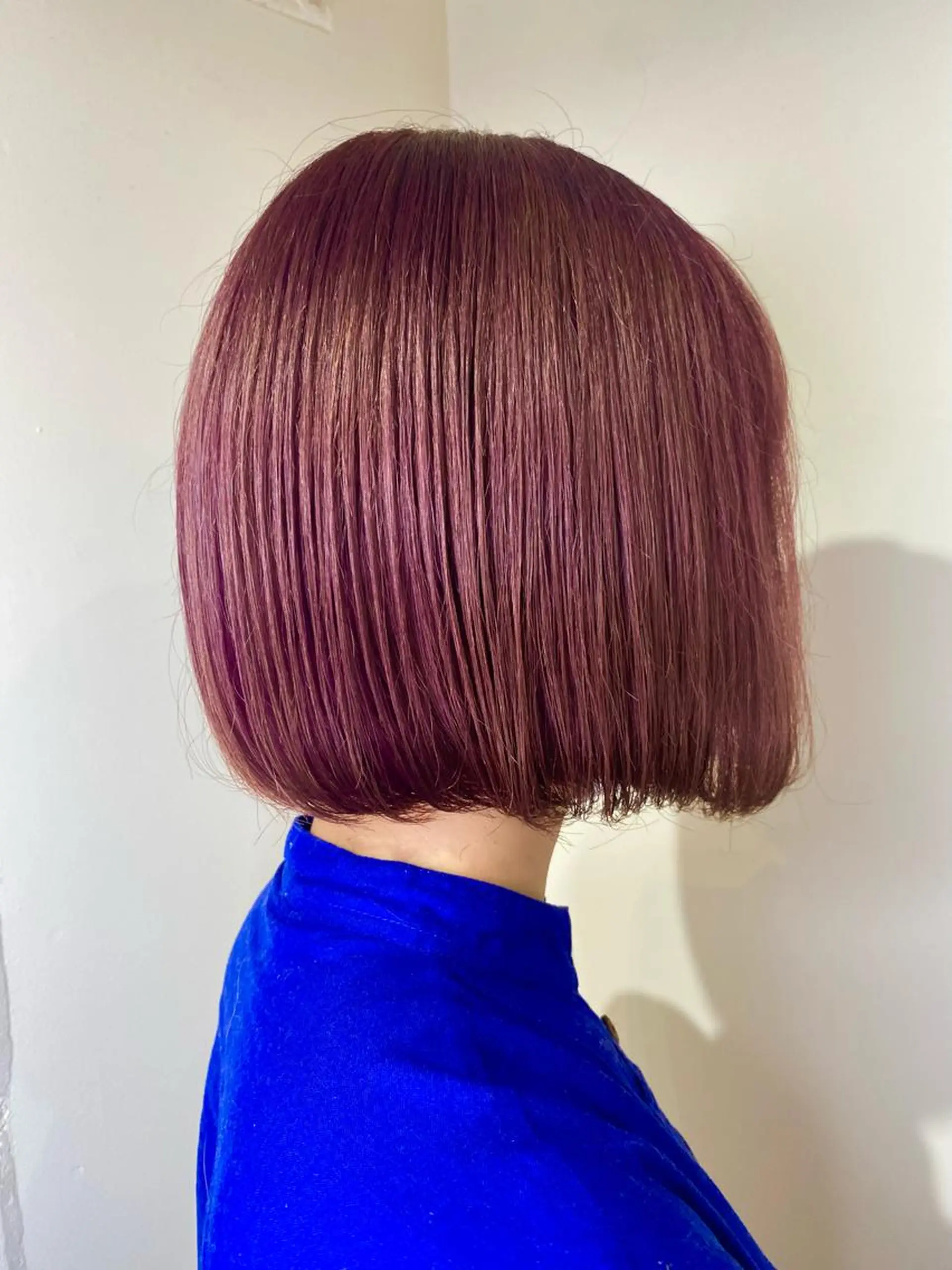 ショート カラー ブリーチ ラベンダーカラー ピンクカラー ピンクラベンダー ボブ COLO✨️ 白川綺香のヘアスタイル