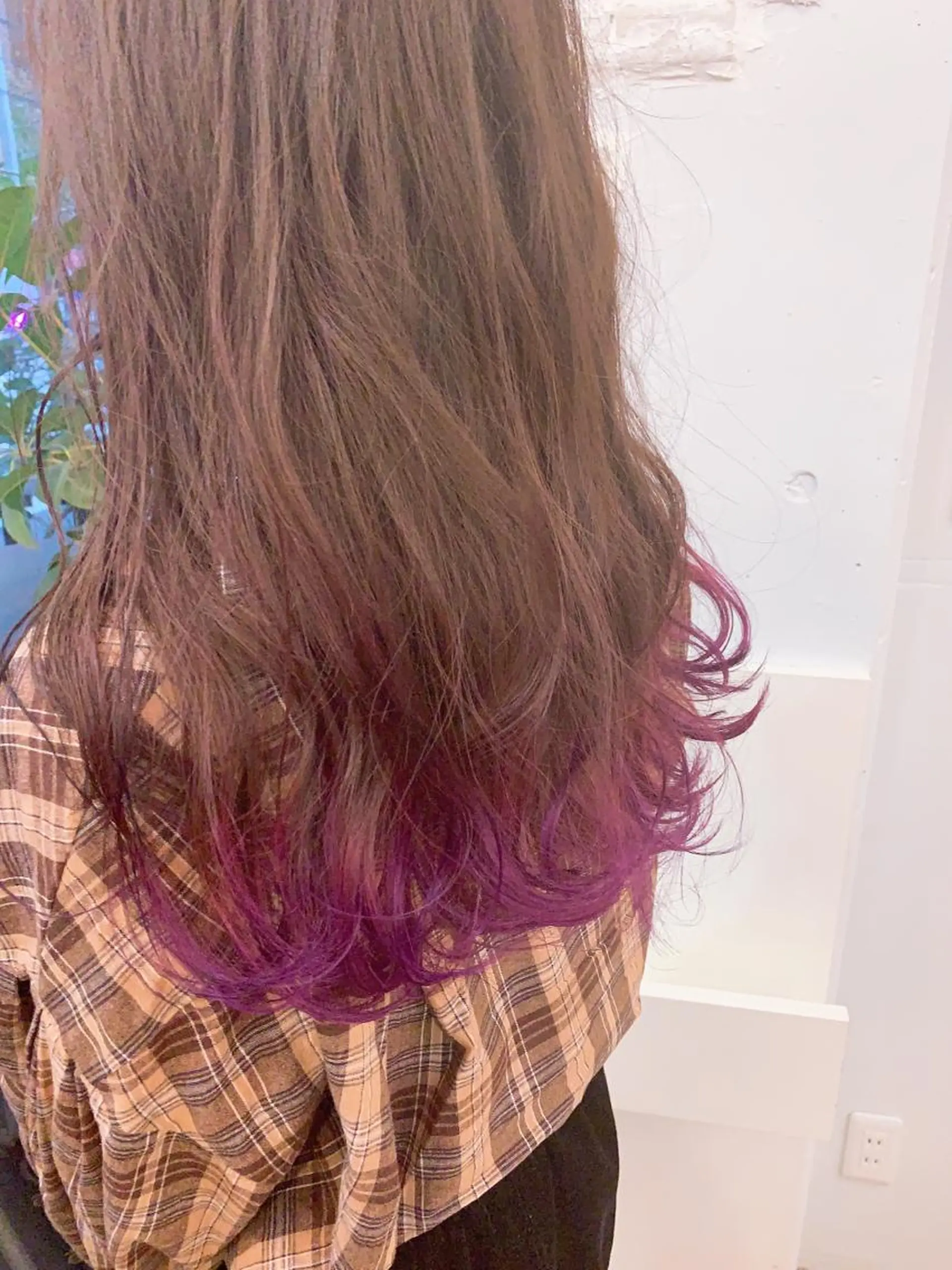 ロング カラー ブリーチ パープルカラー バイオレットカラー ロング Dahlia 鈴木のヘアスタイル