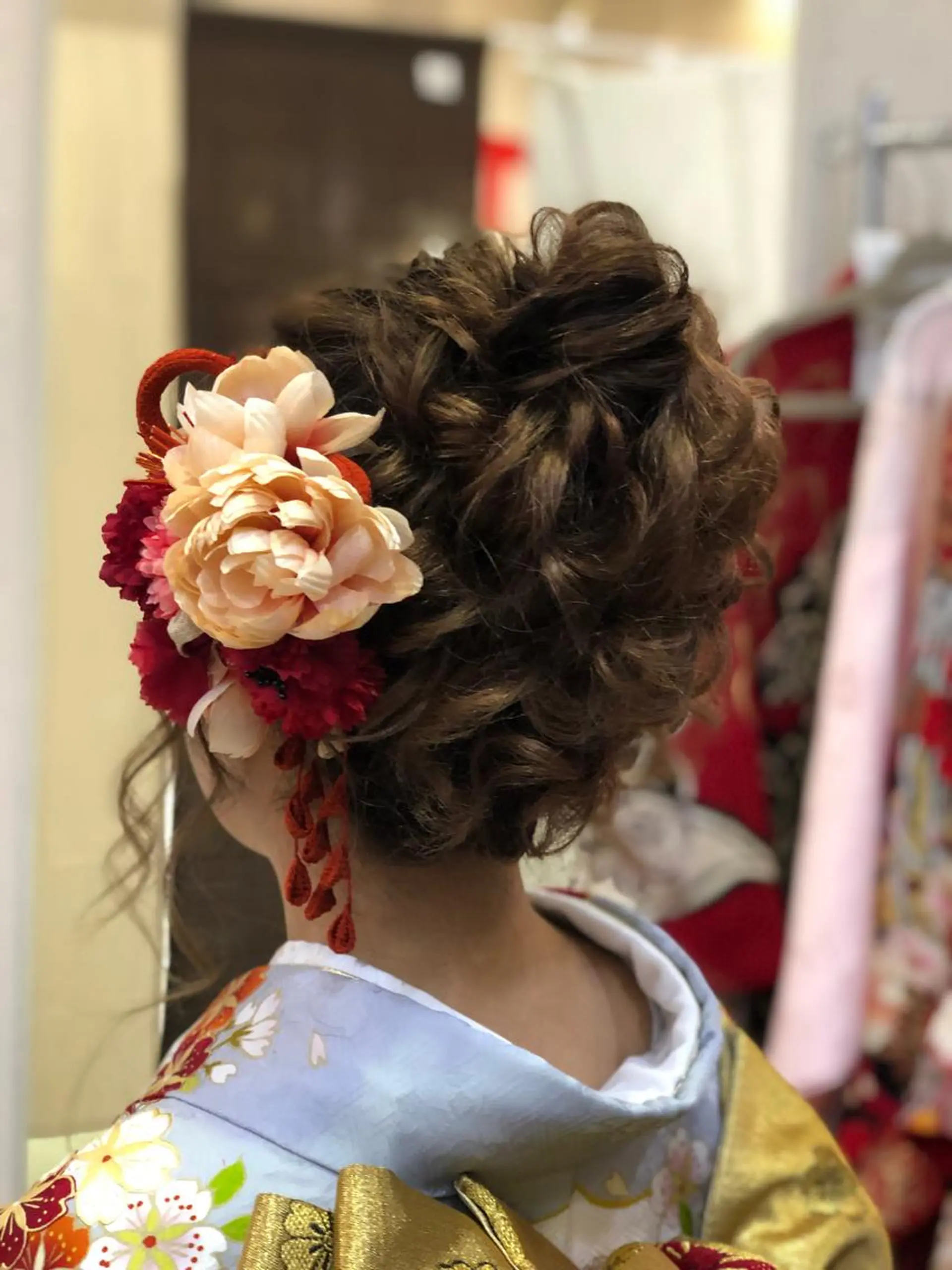 セミロング ヘアアレンジ ヘアセット vi viのヘアスタイル