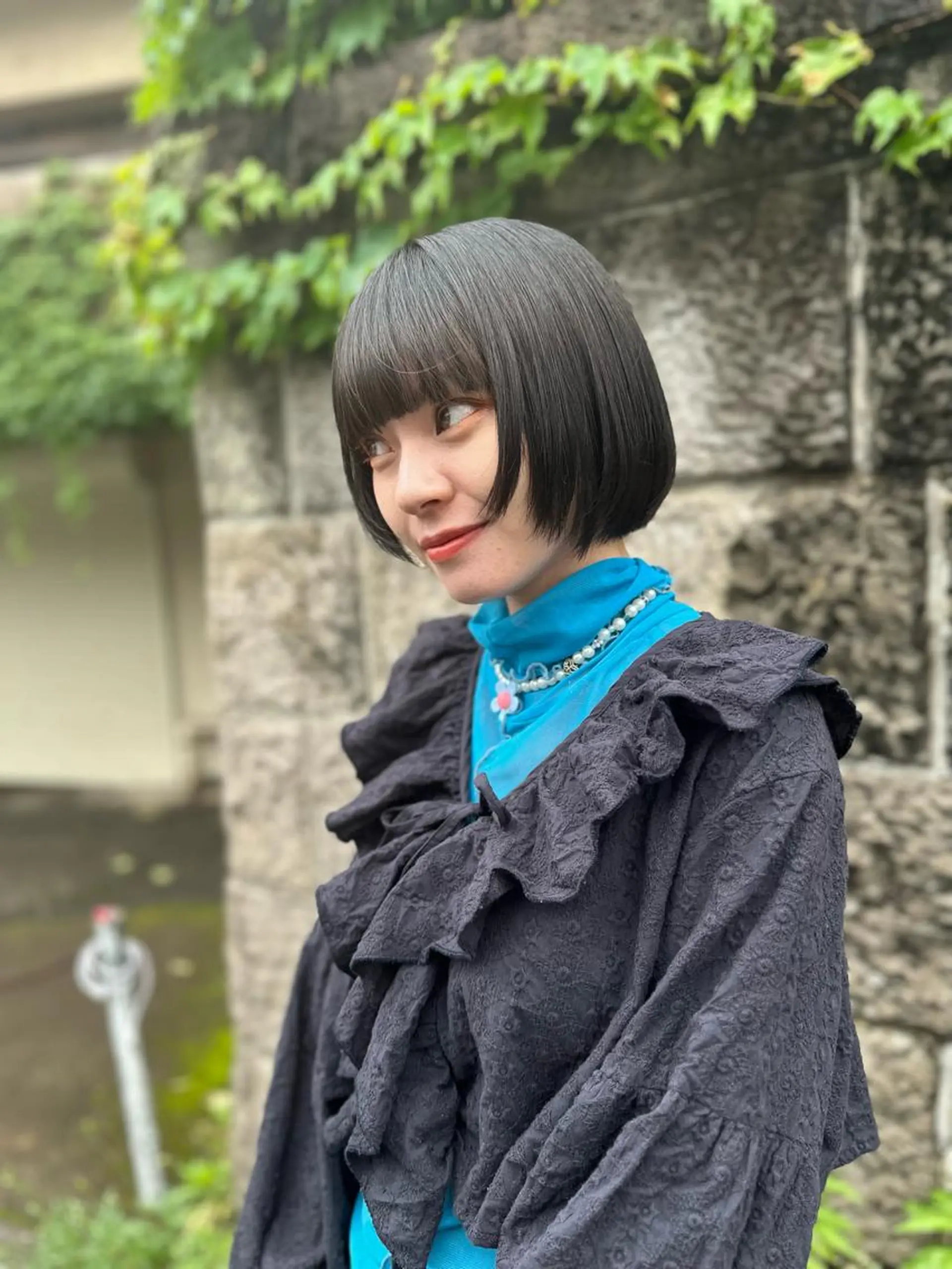 ショート カラー ベージュカラー ブリーチ イヤリングカラー ハイライトカラー インナーカラー ✂︎岡根 京花✂︎のヘアスタイル
