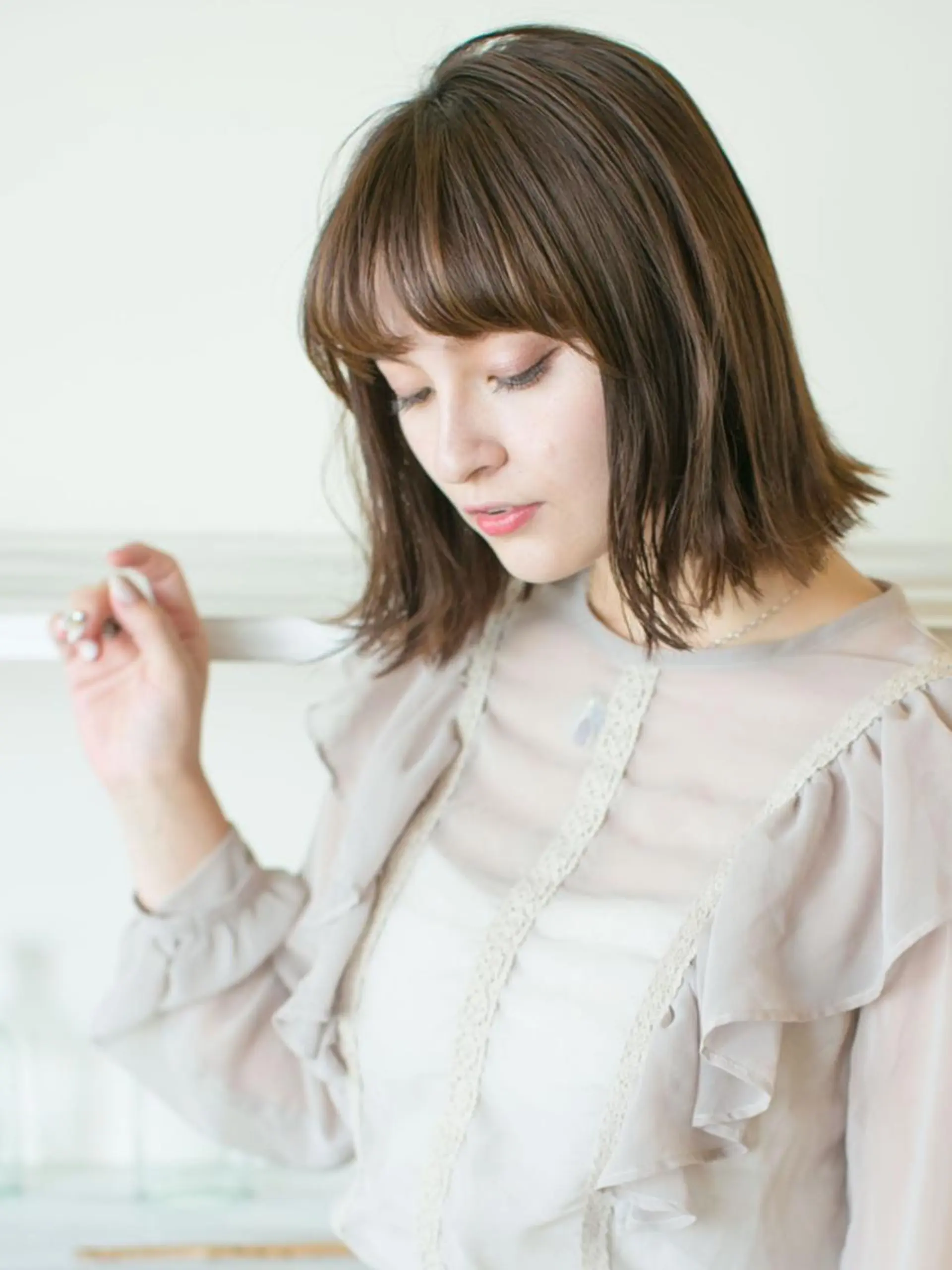 ミディアム ボブ 外ハネヘア chouchou 心斎橋のヘアスタイル