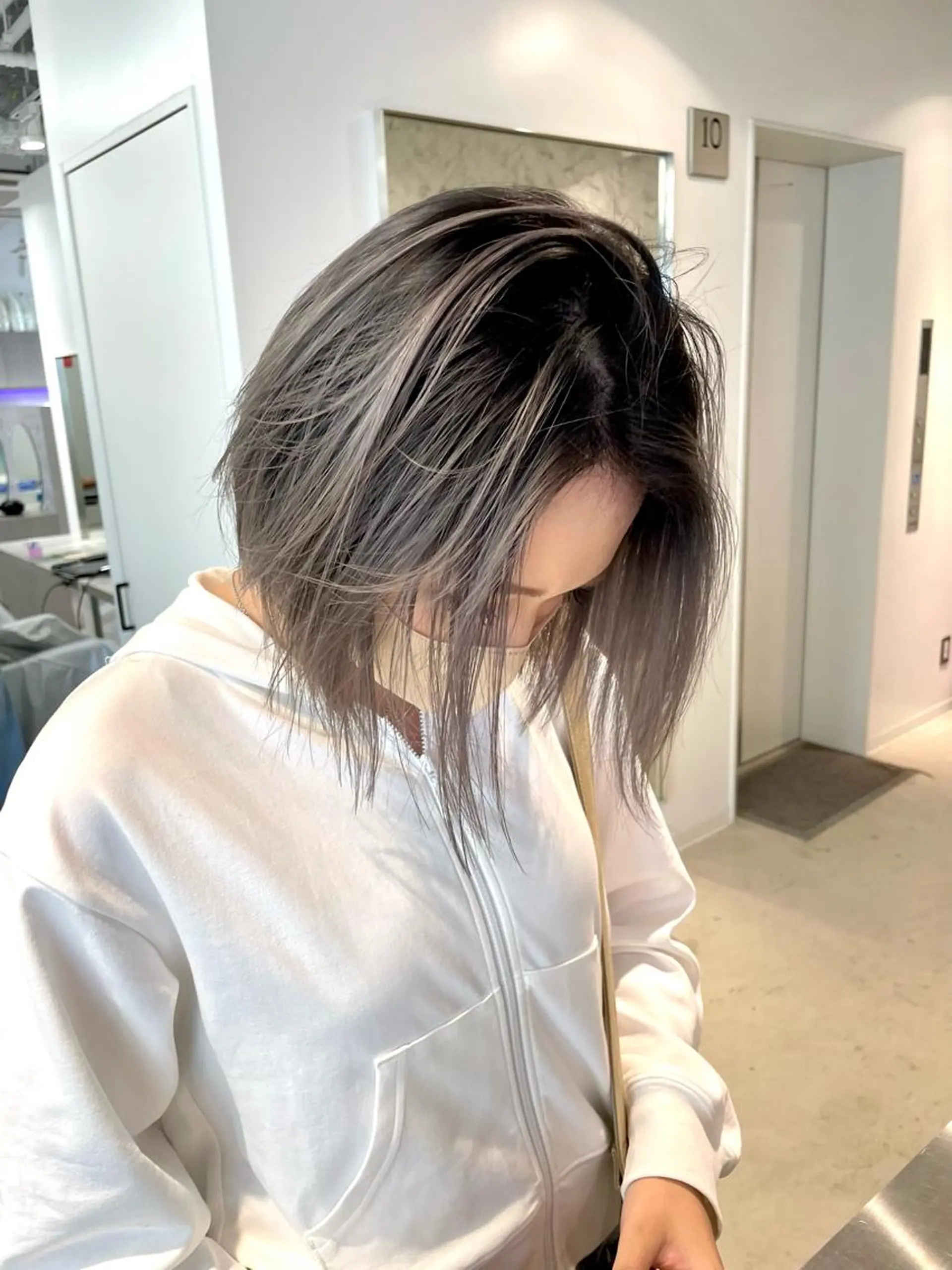 ショート カラー ヘアアレンジ バレイヤージュ レイヤーカット カット ヘアカラー トリートメント 🎗秋山勇/ GEAR.代表のヘアスタイル