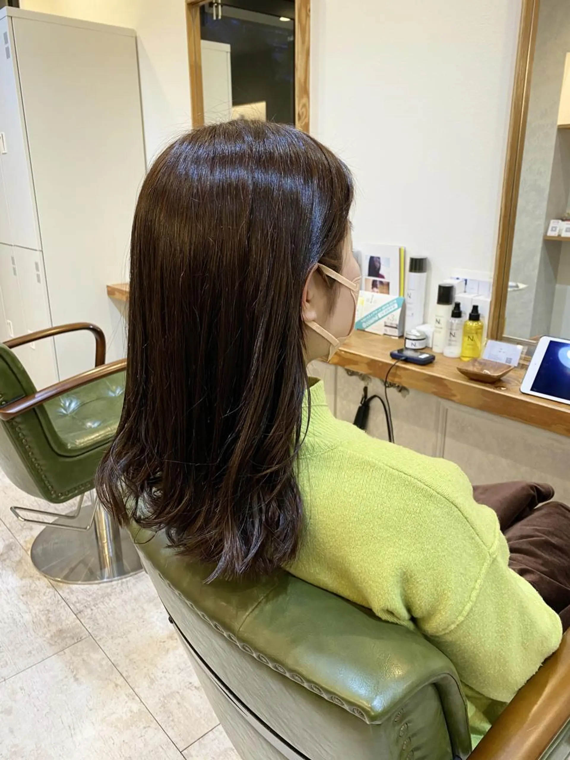 セミロング カラー セミロングパーマ アッシュ アッシュブラウン アッシュグレー アッシュグレージュ カット ヘアカラー トリートメント エイトウメダ 店長　稲尾友則のヘアスタイル