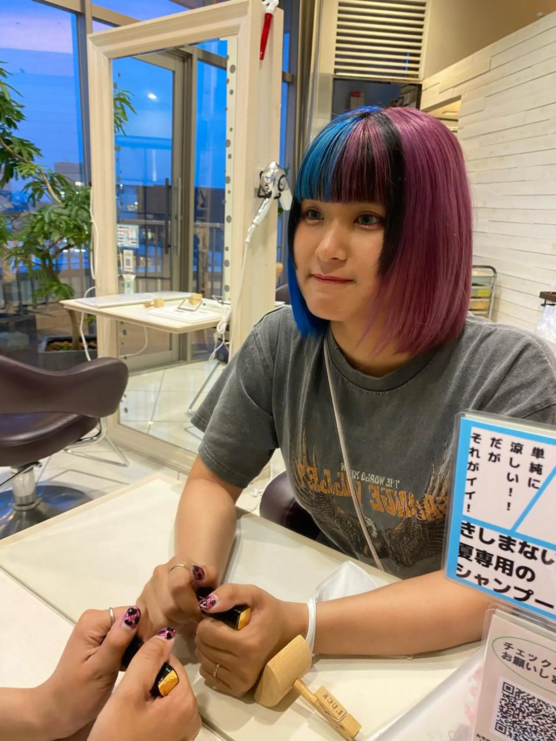 ミディアム カラー ツートーンカラー riho/ブリーチ/ デザインカラー/辻堂のヘアスタイル