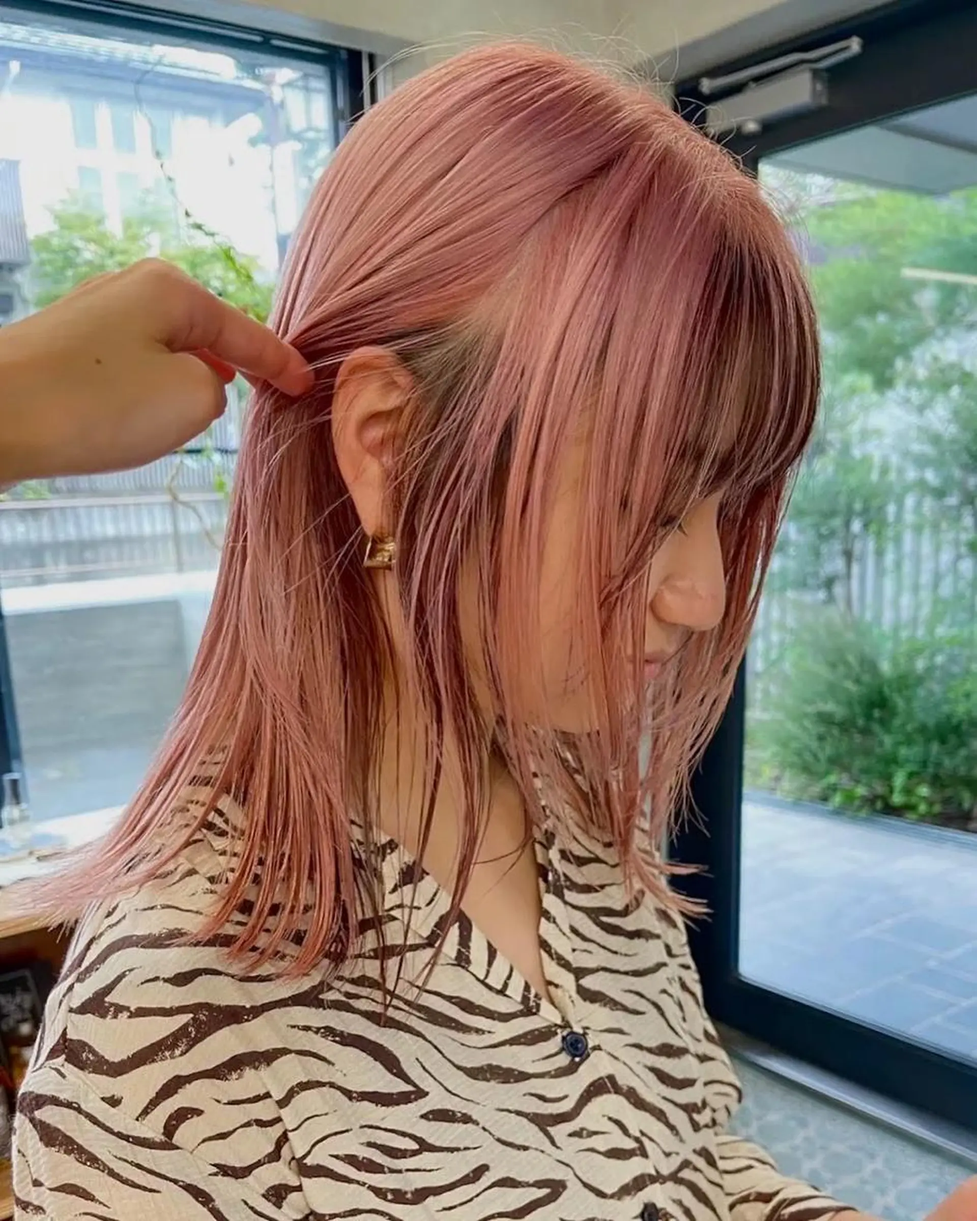 カラー 鶴井 美空のヘアスタイル