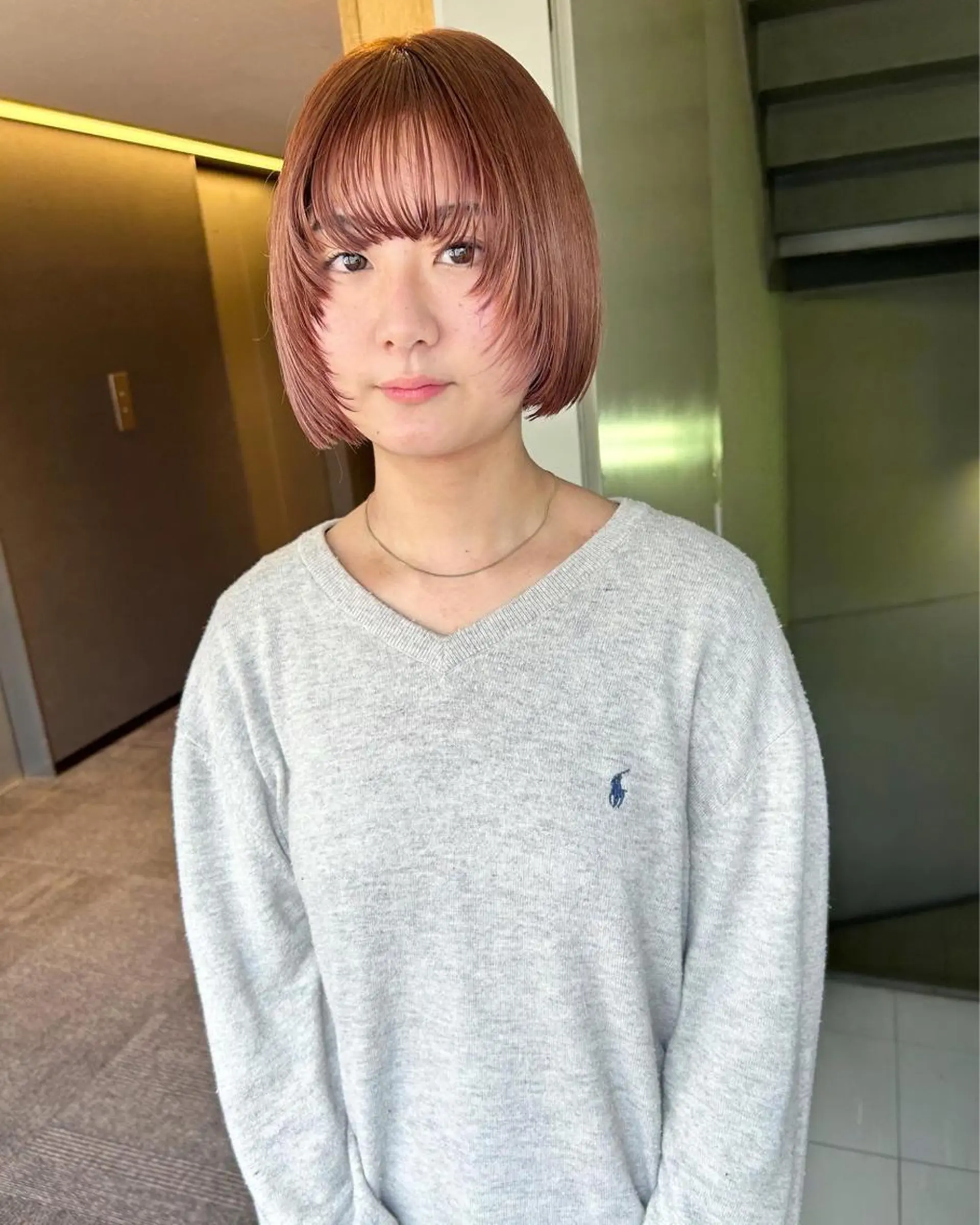 ショート カラー パーマ ヘアアレンジ ベージュカラー ブリーチ ケアブリーチ ハイトーンカラー ハイトーンベージュ 髪と音処 マトぺ所属・デザインカラー/ボブ ブリーチカラー/ユリのヘアスタイル
