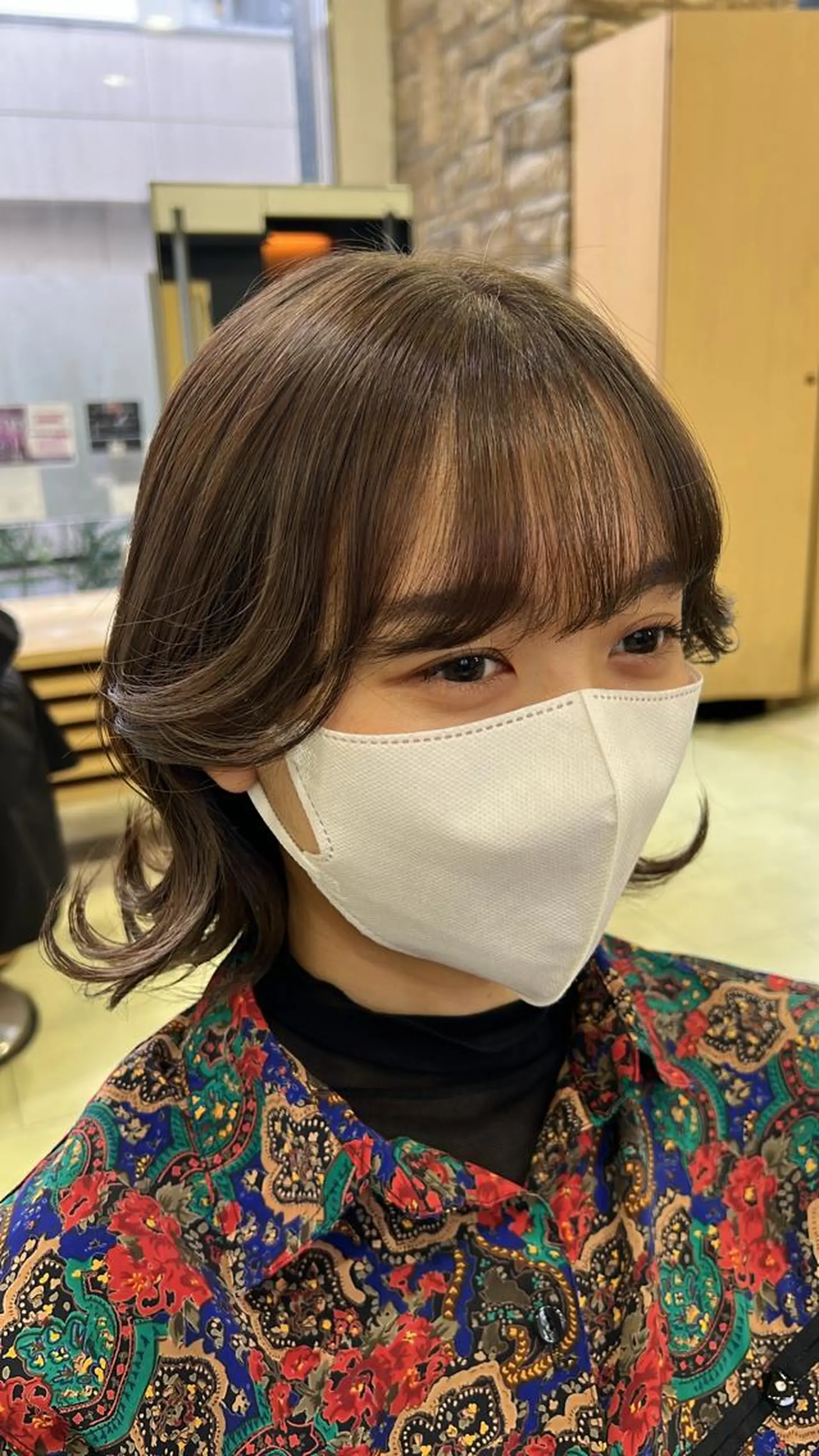 セミロング 暖色ｶﾗｰ/ﾚｲﾔｰ ｶｯﾄ/Yunaのヘアスタイル