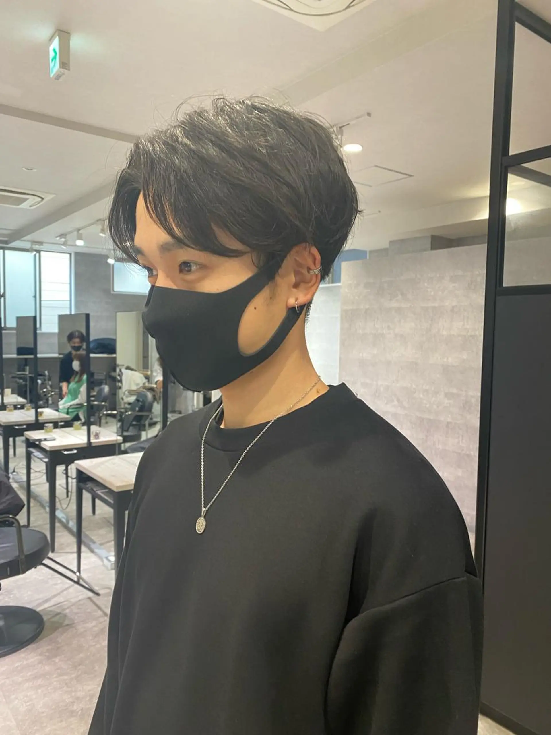 メンズ センターパート MIES amane(アマネ)のヘアスタイル