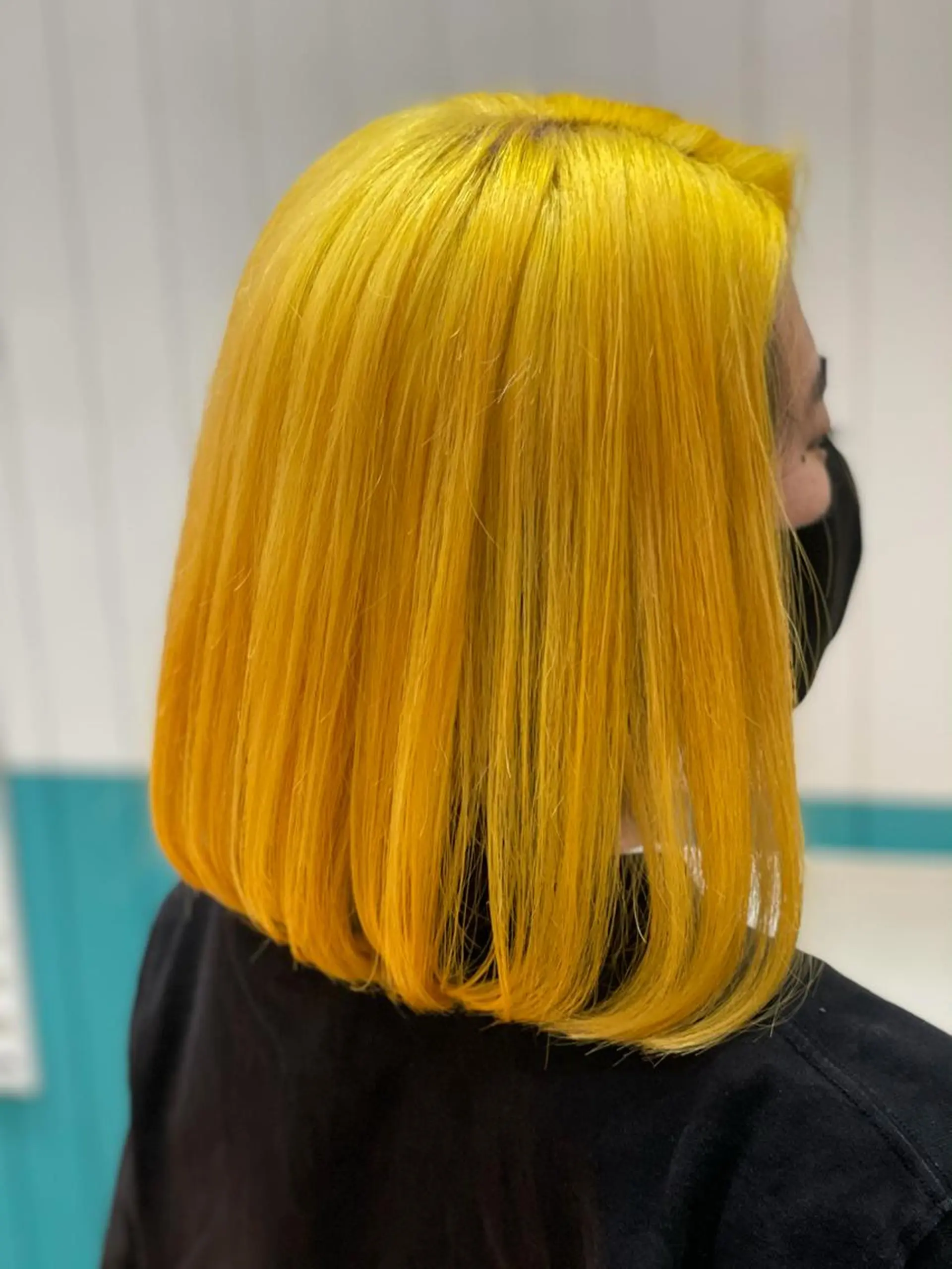 セミロング カラー ブリーチ イエローカラー トリートメント Snaly カラー特化ページのヘアスタイル