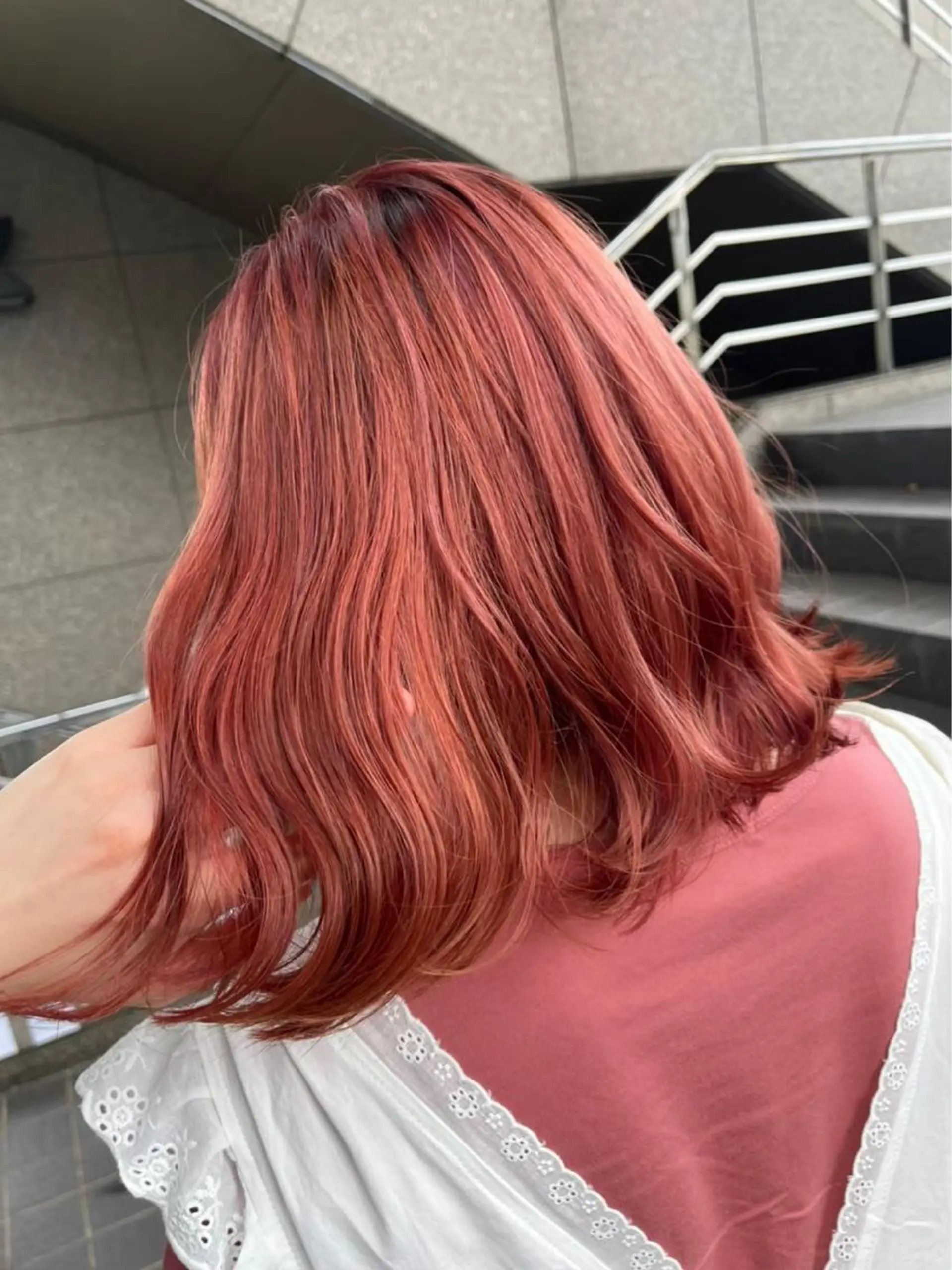 ミディアム 髪質改善・ハイトーン 🌈SENAのヘアスタイル