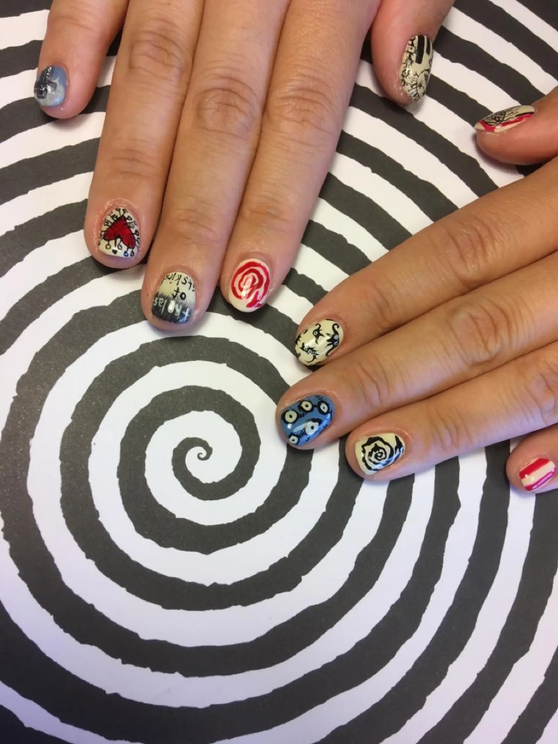 ネイル 中村 翠のネイルデザイン