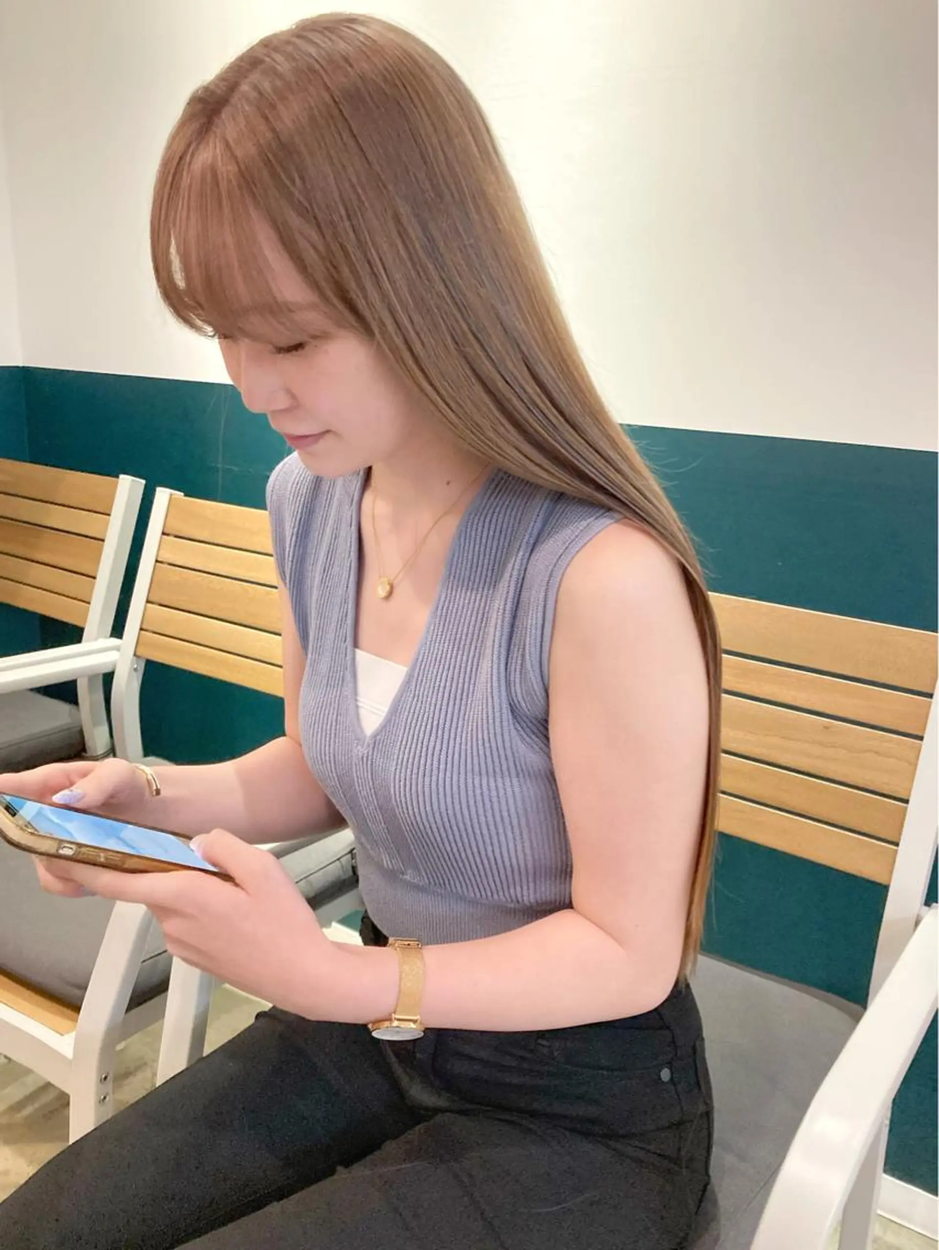 ロング カラー ベージュカラー ブリーチ 透明感カラー ヘアカラー カラーリスト菅野 竜矢🌈のヘアスタイル