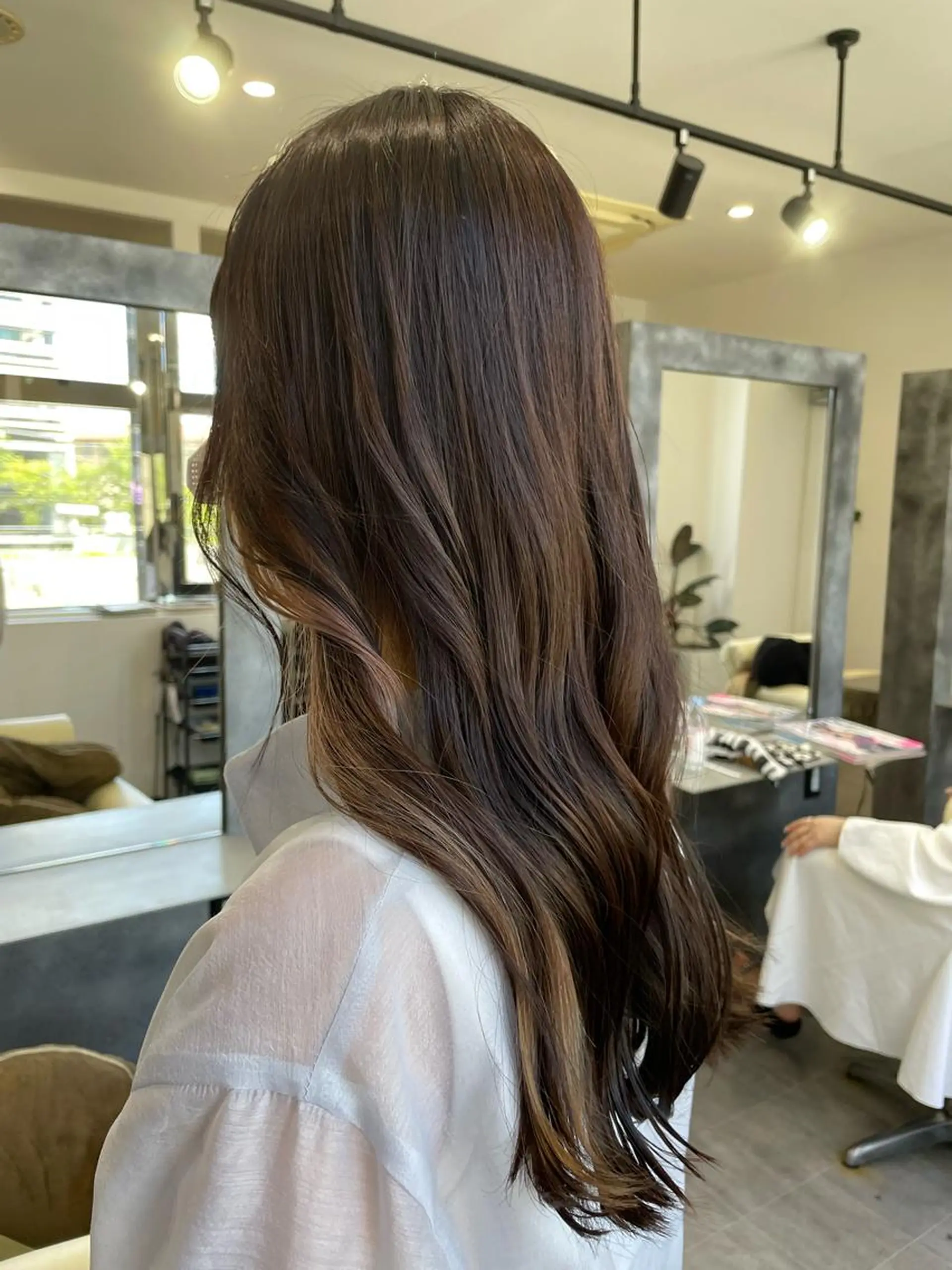 ロング カラー 透明感カラー インナーカラー Merlyosaka 早川未来のヘアスタイル