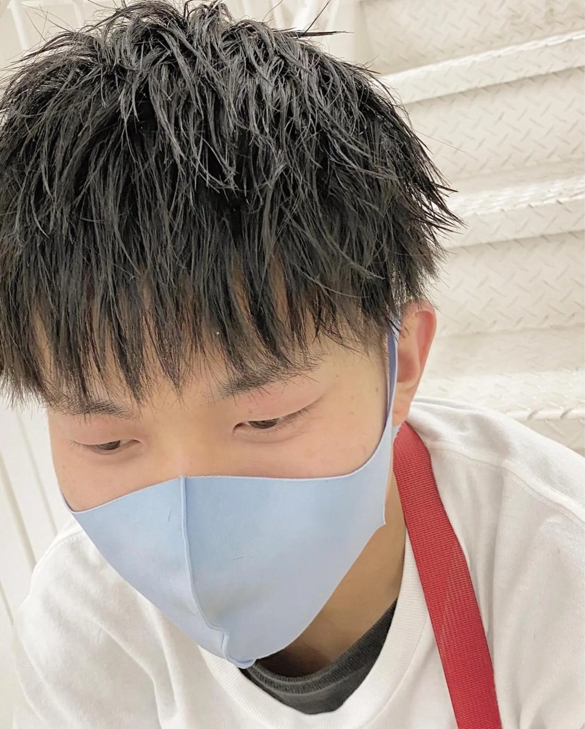 ショート メンズ マッシュ 赤本悠斗波巻きパーマ メンズパーマのヘアスタイル