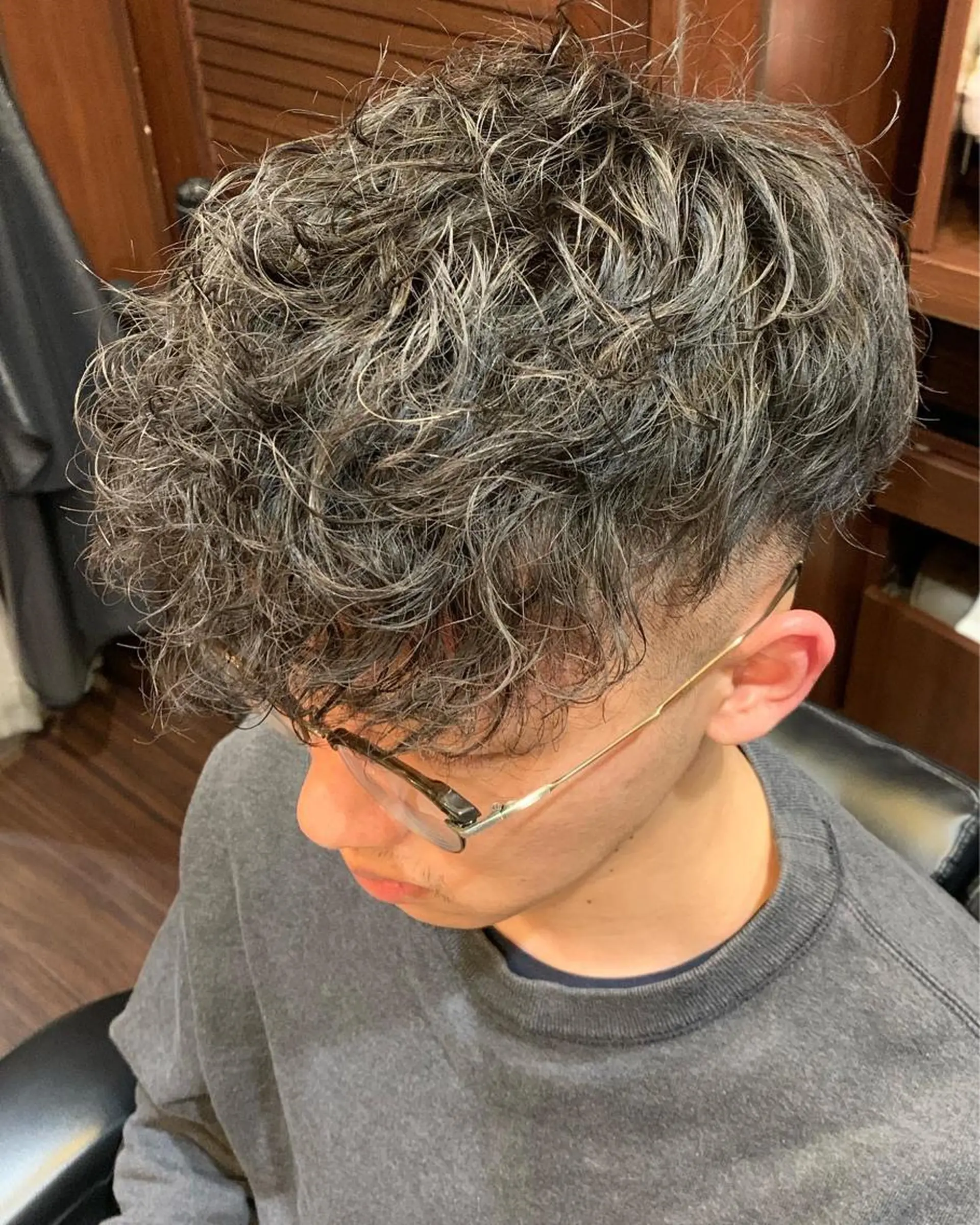 ショート パーマ メンズ 羽木 隆徒のヘアスタイル