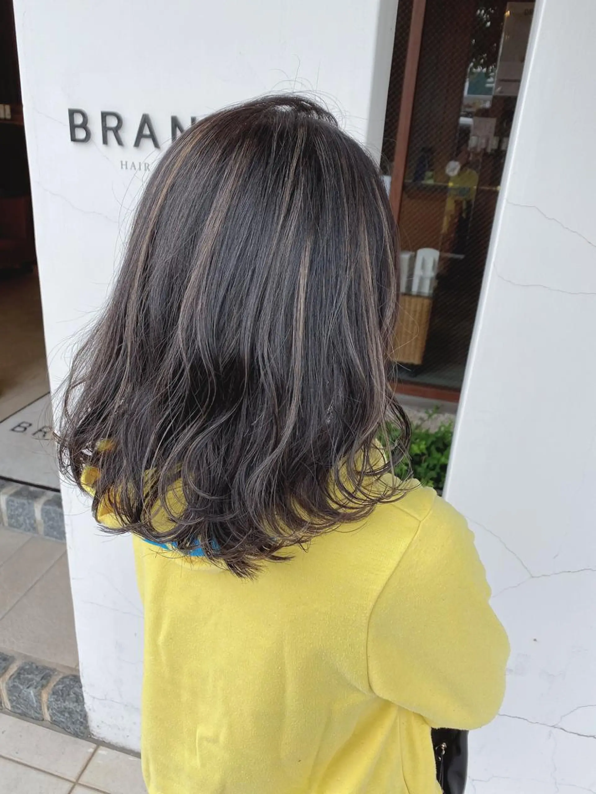 ミディアム カラー カット ヘアカラー トリートメント 具志 正太のヘアスタイル