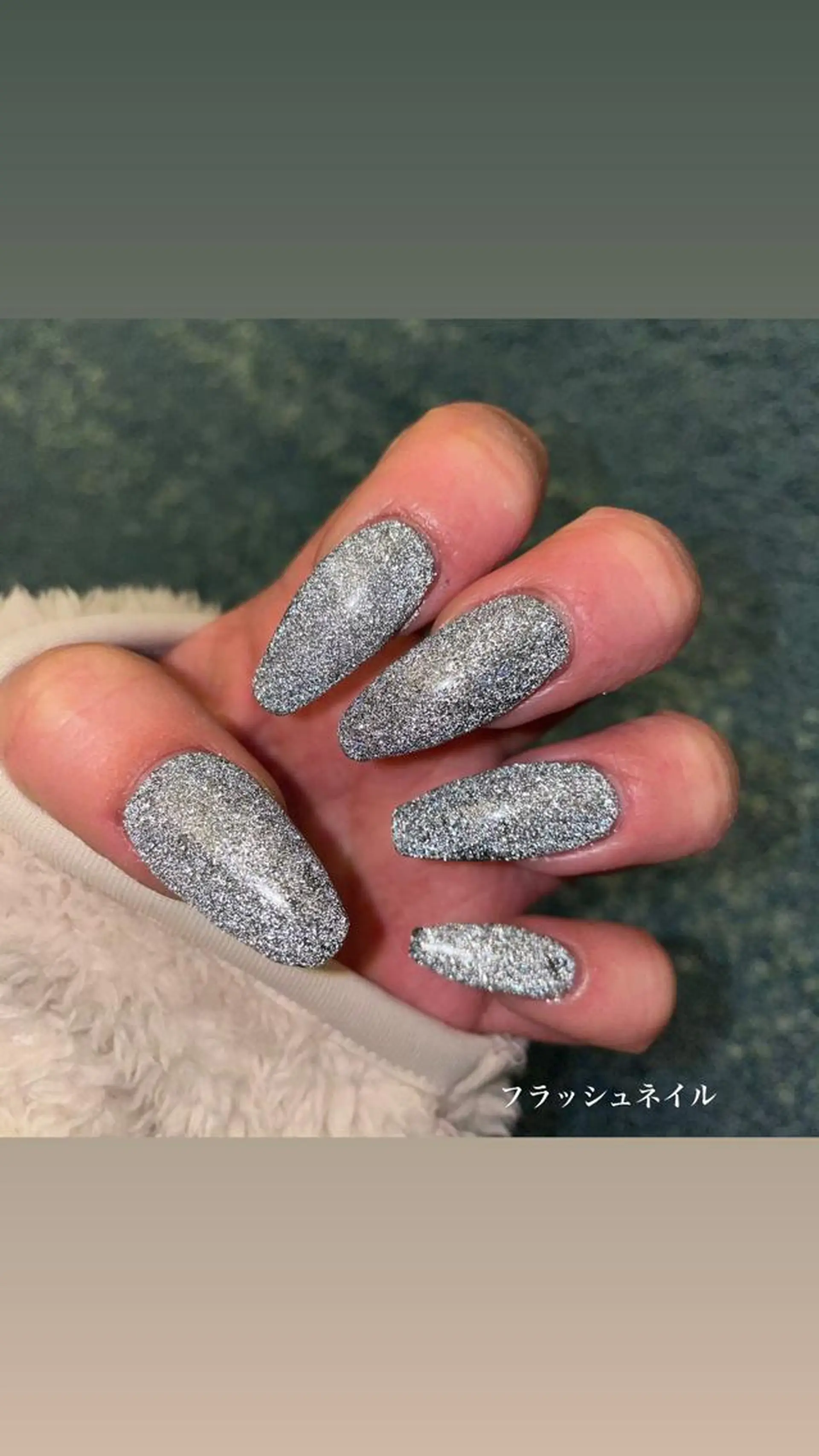 ネイル フラッシュネイル 駒月 明日香の眉毛・アイブロウイメージ