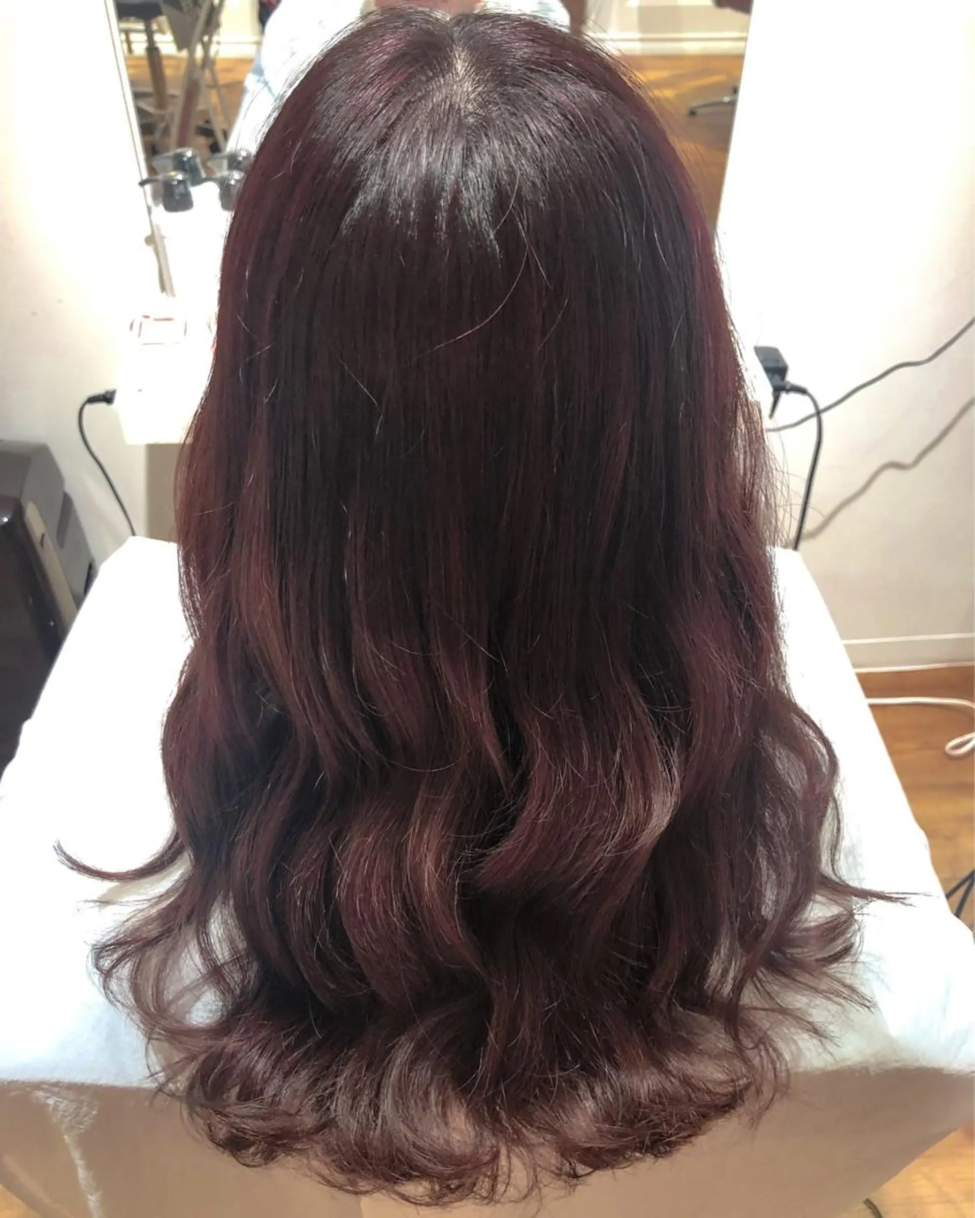 ロング カラー 関 彩花のヘアスタイル