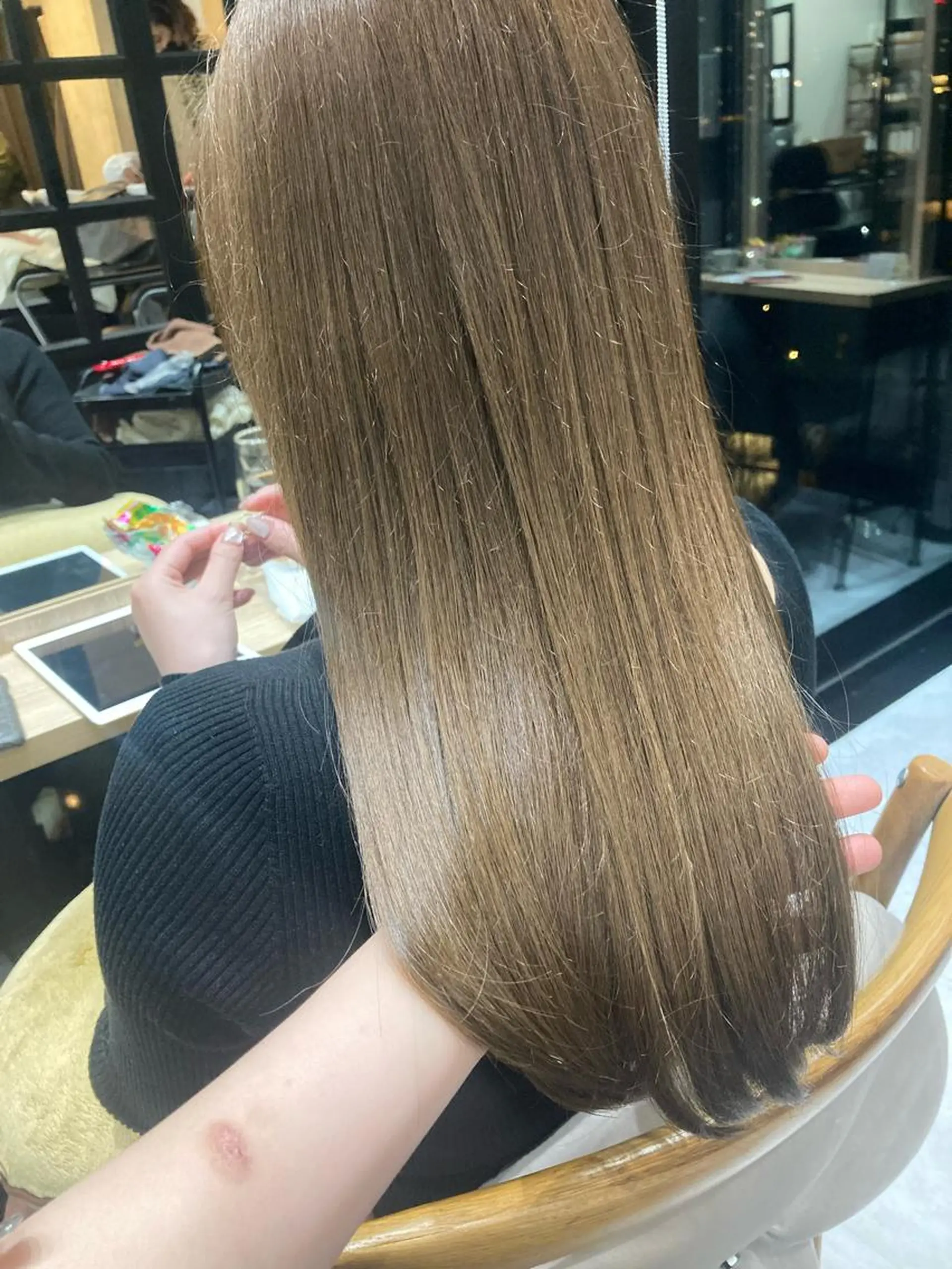 セミロング ✨色持ちの良い艶 カラー✨蟹江真世のヘアスタイル