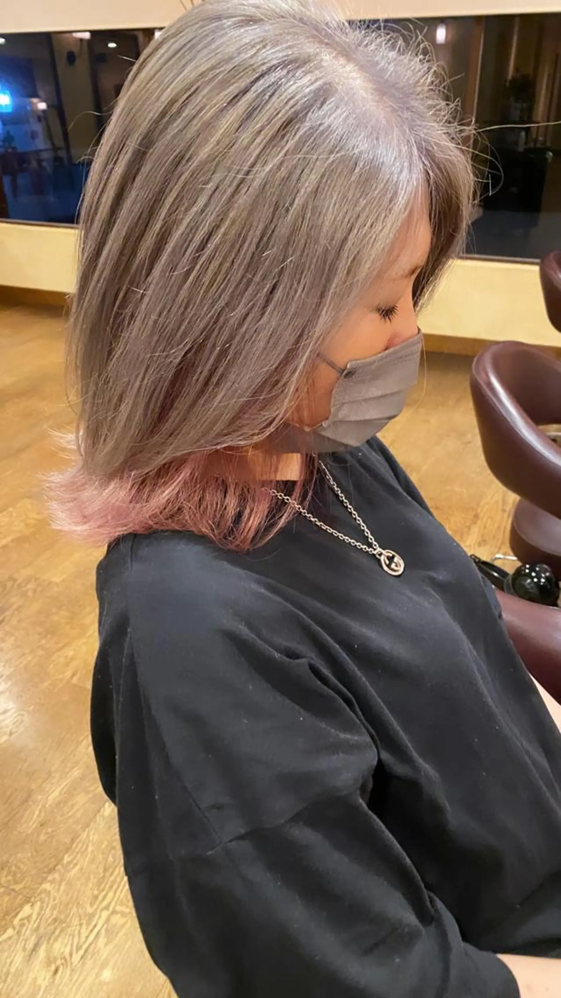 ミディアム カラー ピンクカラー シルバー 太田 康治のヘアスタイル