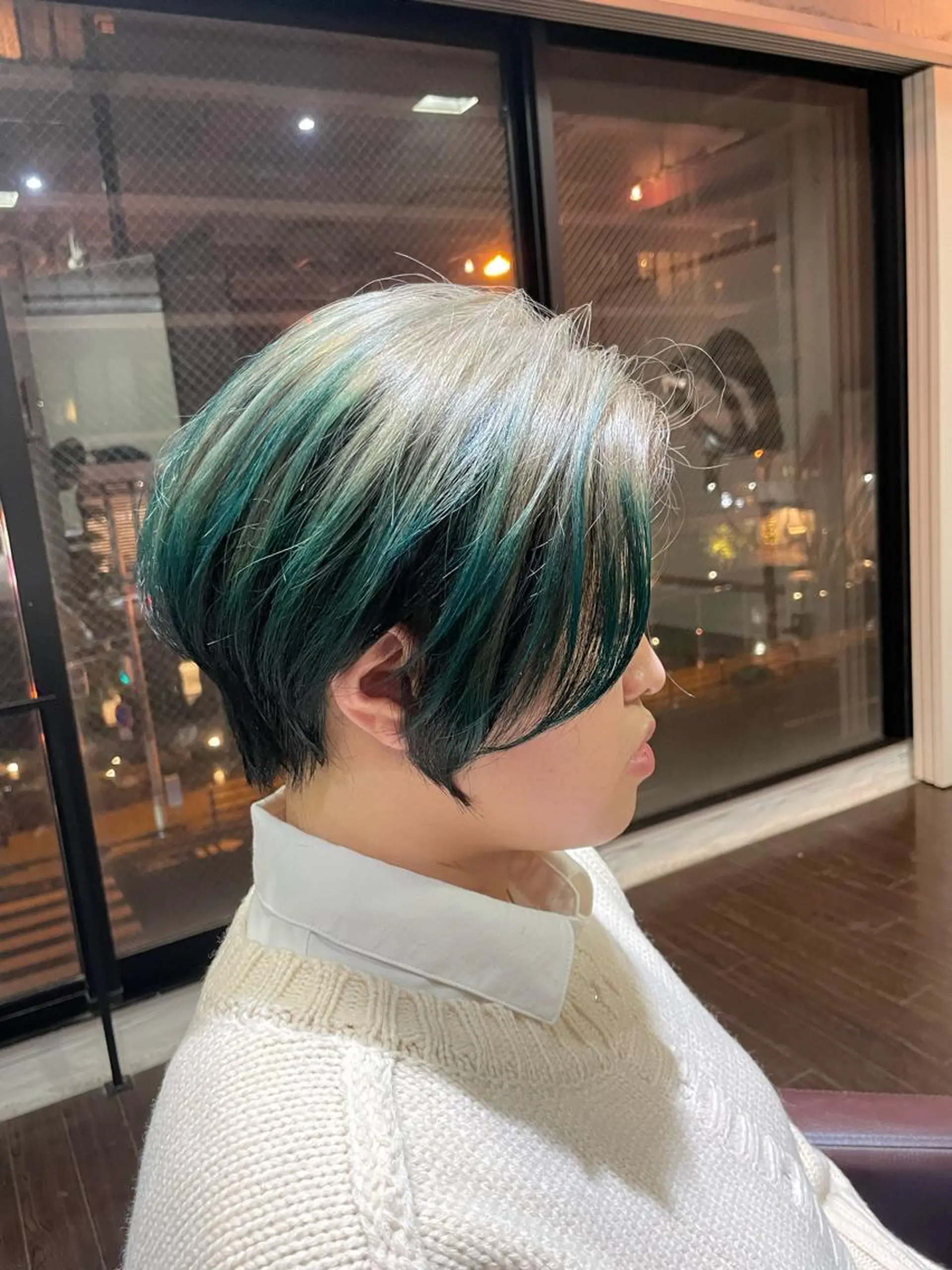 ショート アッシュ ボブ 外国人風カラー ハイライト レイヤーカット 安田和洋 ブリーチカラー特化のヘアスタイル