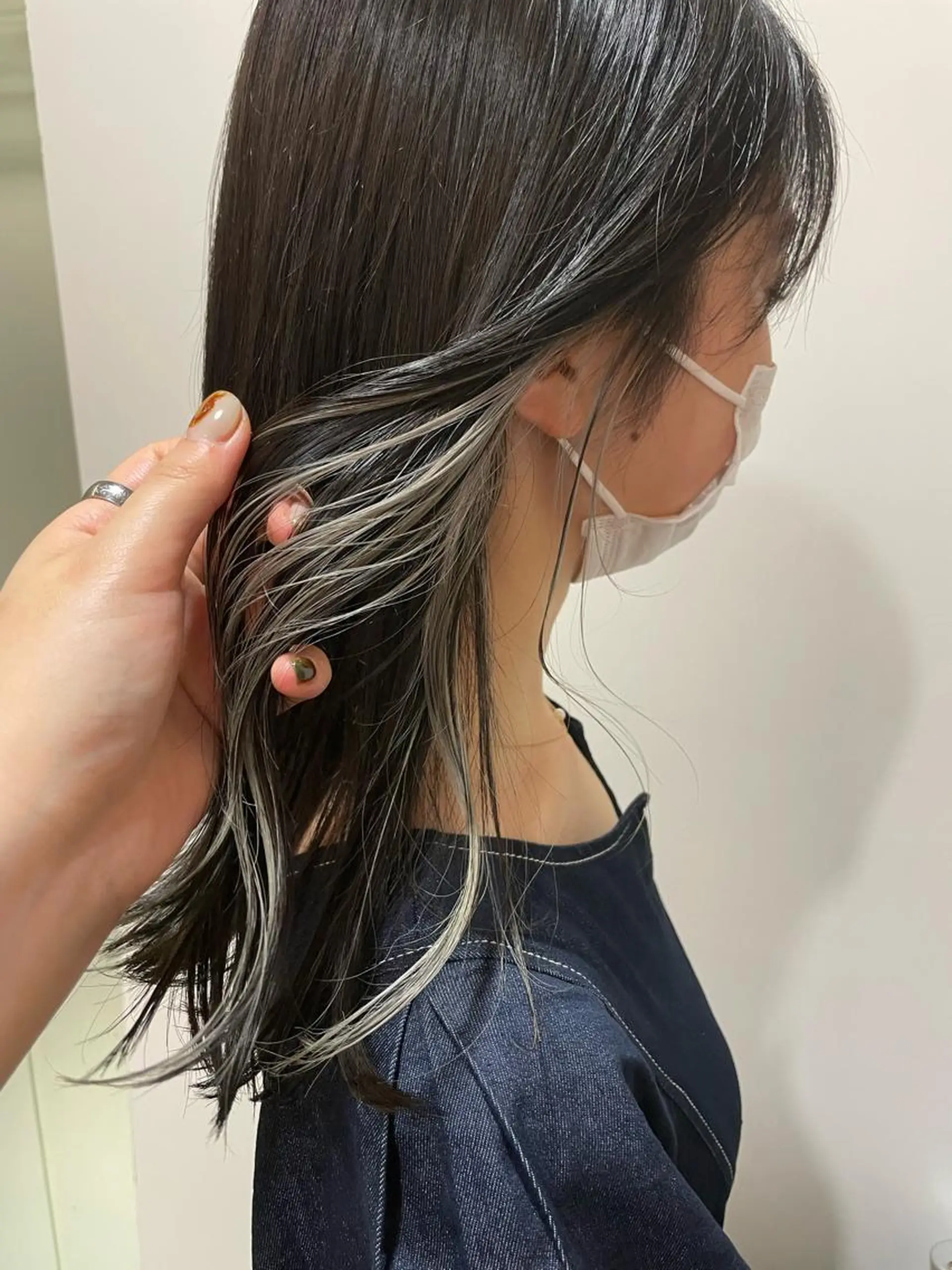 カラー イヤリングカラー 美髪改善ストレート/ 植村友哉のヘアスタイル