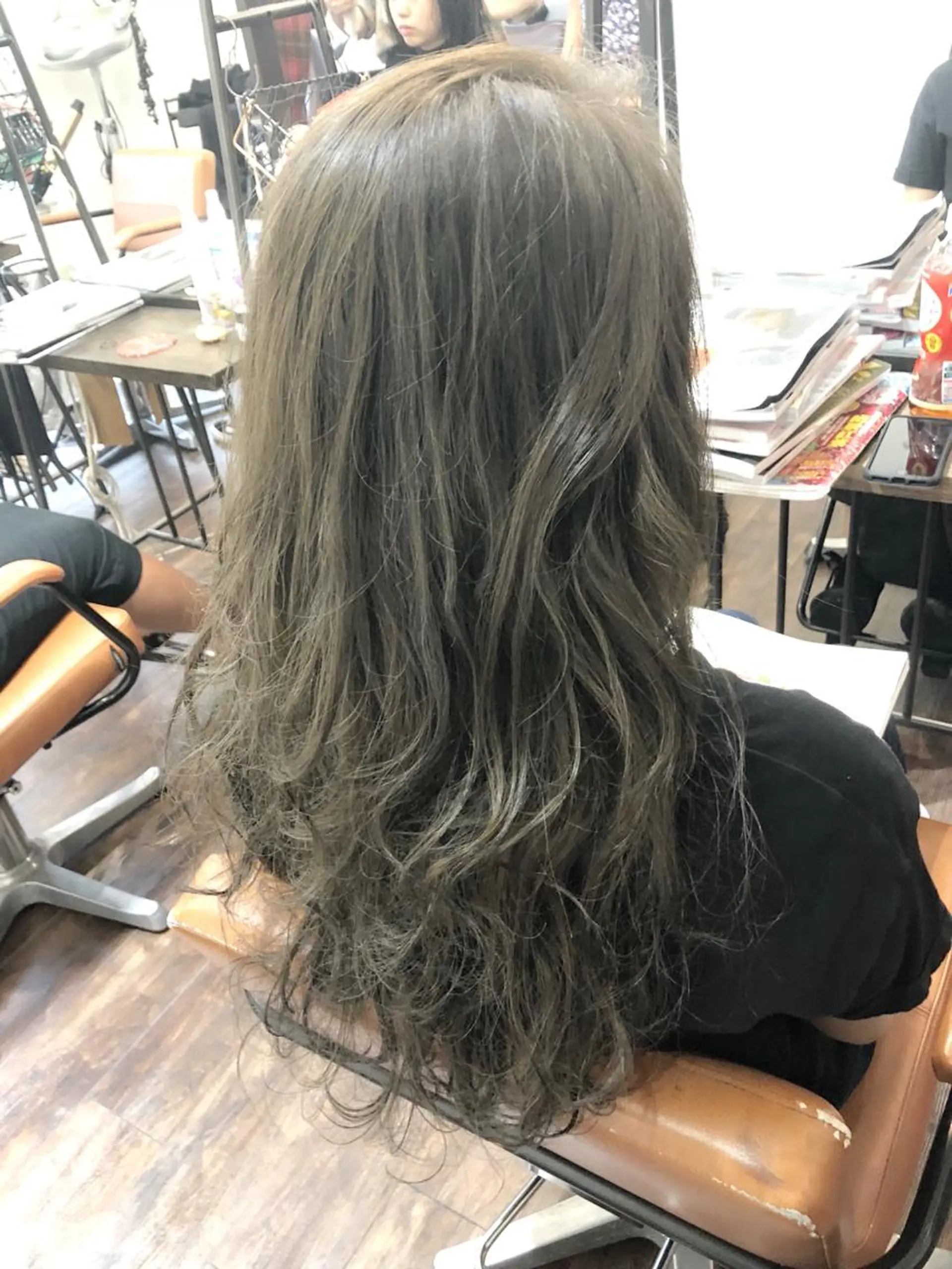 カラー ブリーチ グレージュ イルミナカラー ブリーチなしカラー オリーブグレージュ カット ヘアカラー トリートメント ヘッドスパ グレージュ/髪質改善 Yamato.hのヘアスタイル