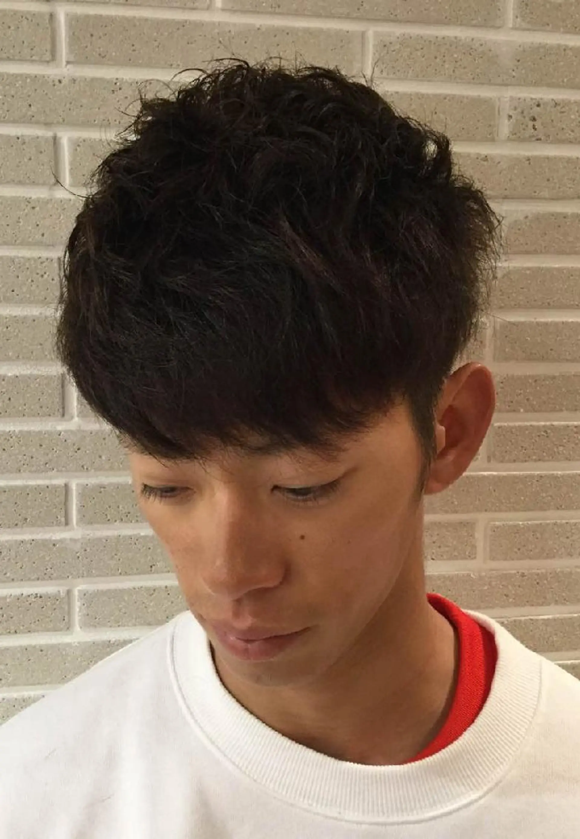 メンズ カット パーマ ブリーチ/ヘアケア/ 艶髪/イギチハルのヘアスタイル