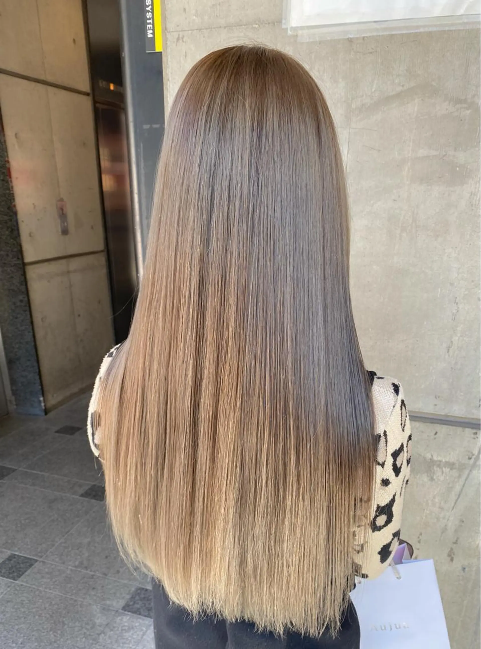 ロング カラー 髪質改善 石井 光星のヘアスタイル