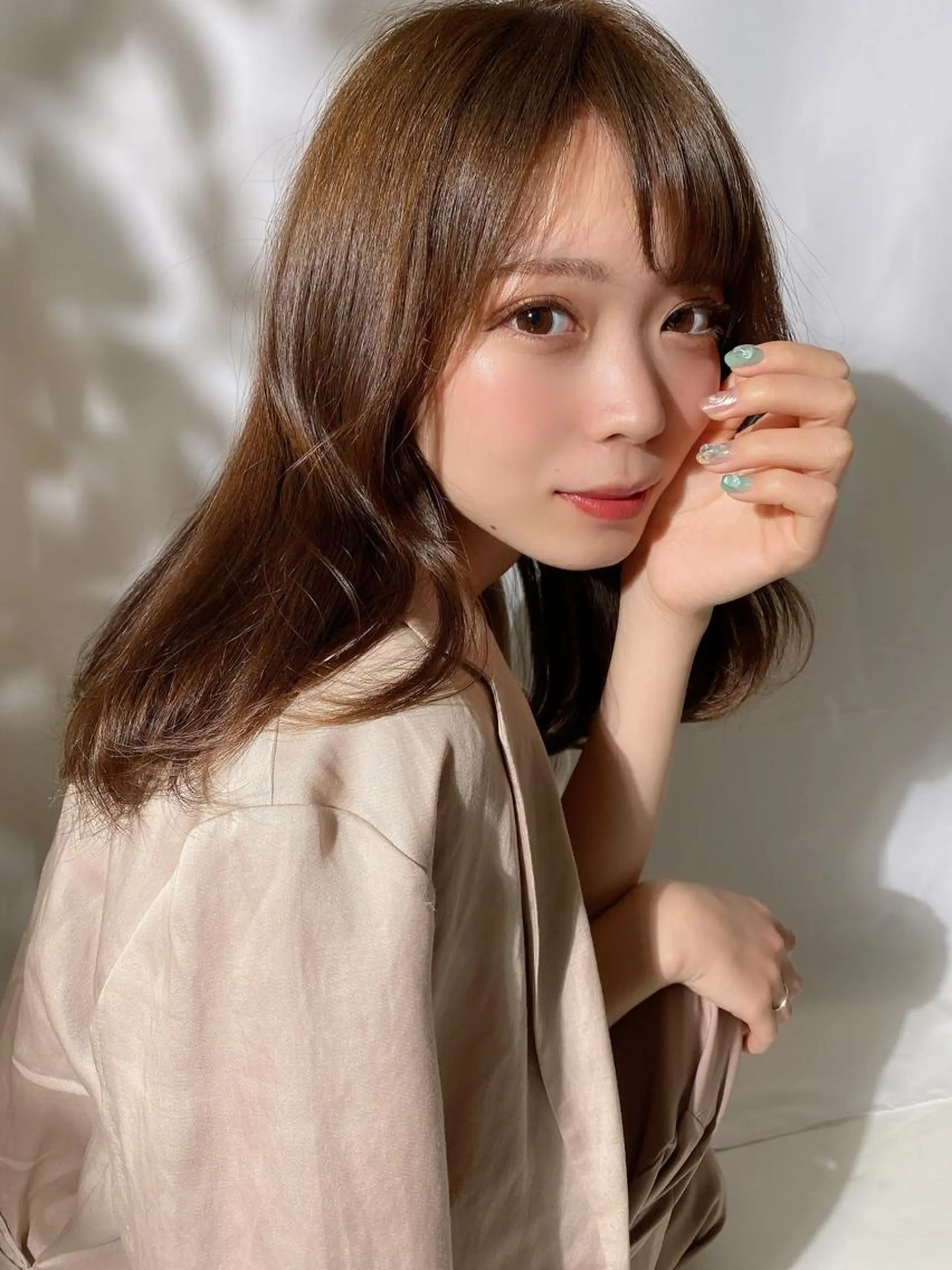 ミディアム カラー バレイヤージュ ブリーチ ケアブリーチ ダブルカラー ハイライトカラー カット ヘアカラー トリートメント 新宿✨顔周りカット 韓国ヘア/坂本亜裟海のヘアスタイル