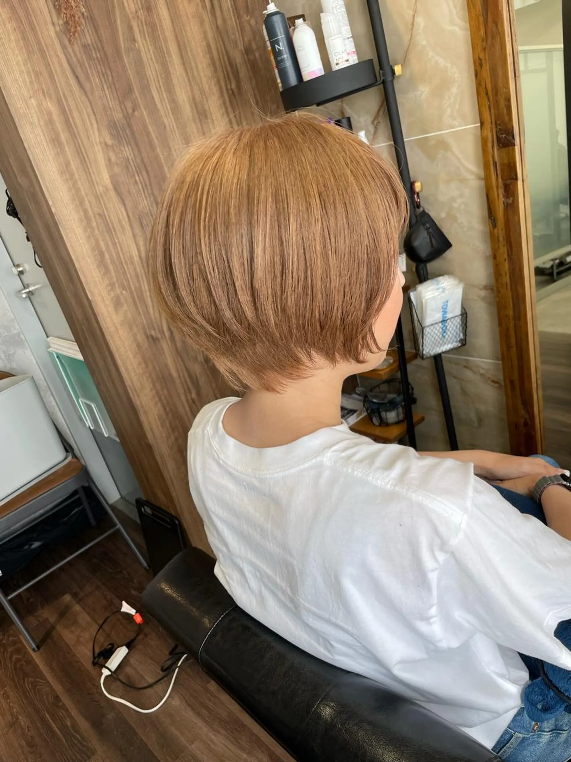 ショート カラー Lull1人美容室 バレイヤージュのヘアスタイル