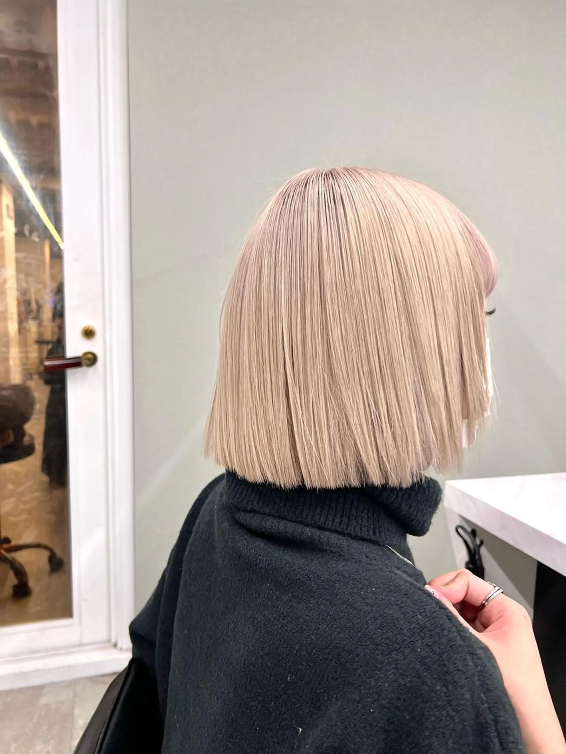 ショート カラー ヘアカラー トリートメント ハイトーン&髪質改善 ＆韓国エクステ🤎のヘアスタイル