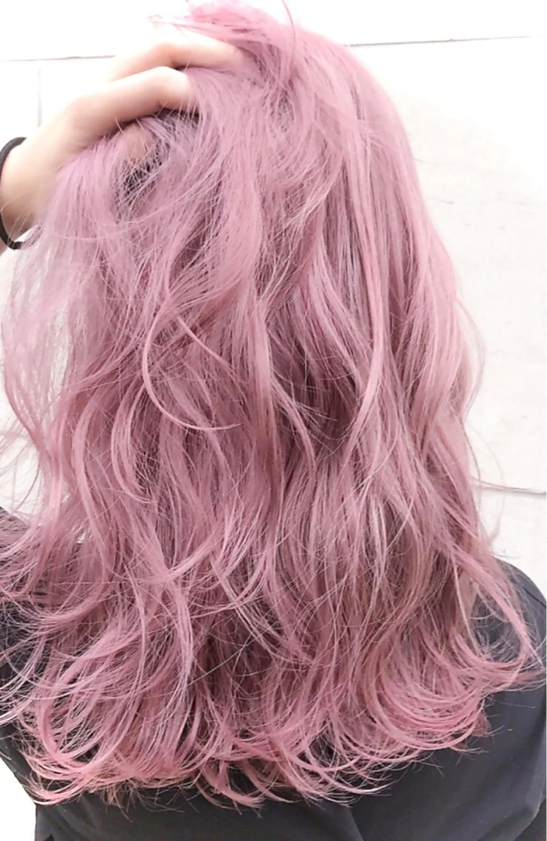 セミロング カラー ブリーチ Seventh Senseのヘアスタイル