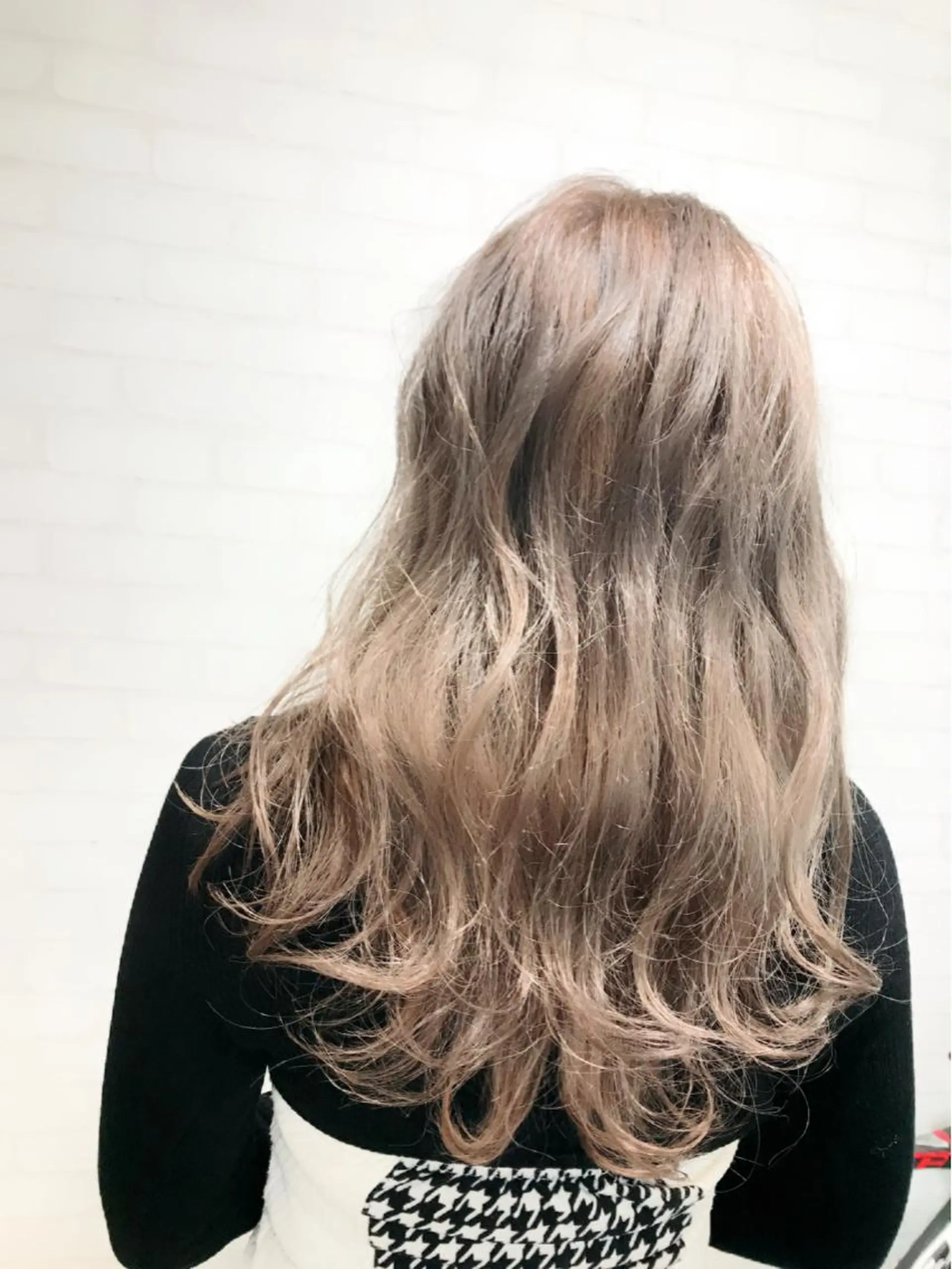 ロング カット ヘアカラー トリートメント Selene hair OSAKAのヘアスタイル