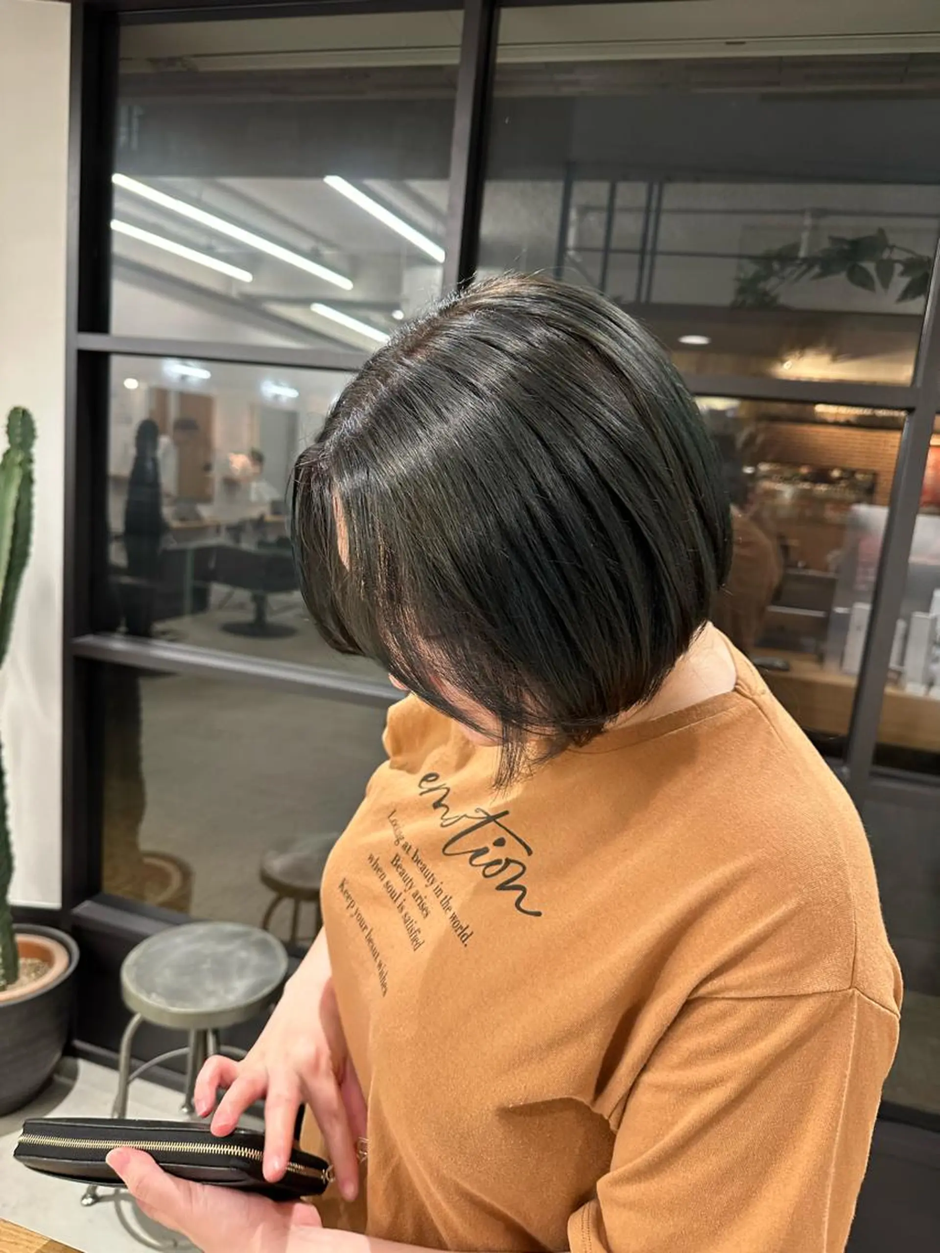 カラー オリーブカラー ヘアカラー トリートメント 🫧小栗 萌衣✨のヘアスタイル